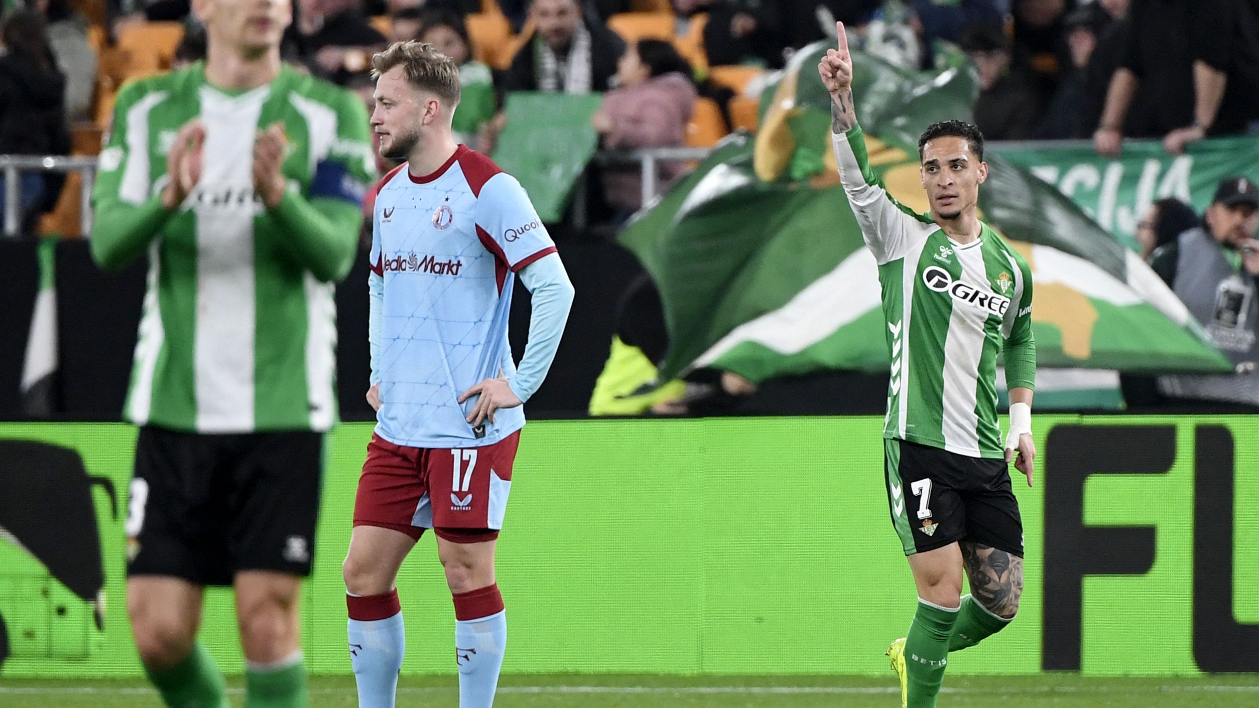 FBL-EUR-C3-REAL BETIS-FEYENOORD