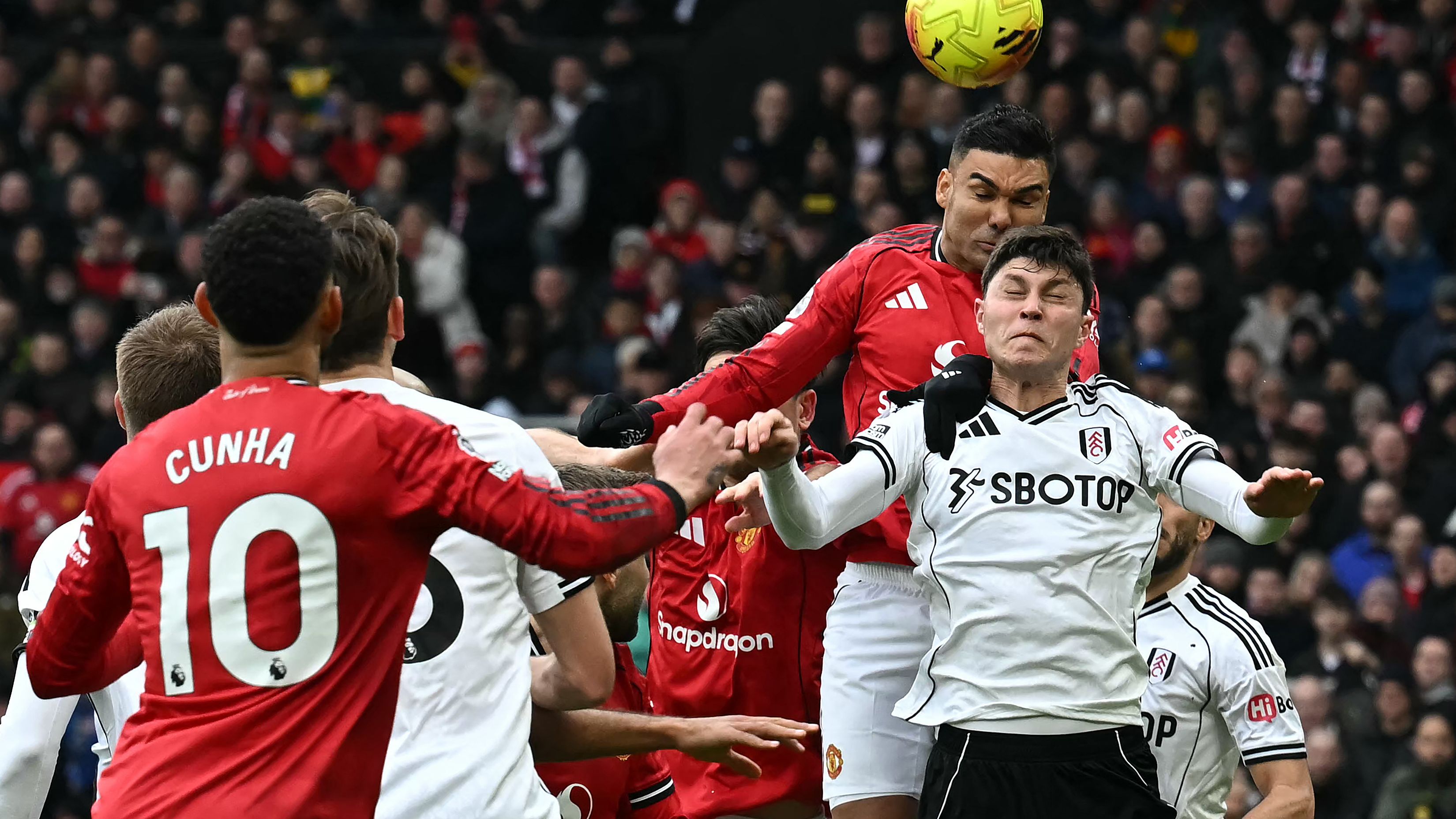 FBL-ENG-PR-MAN UTD-FULHAM