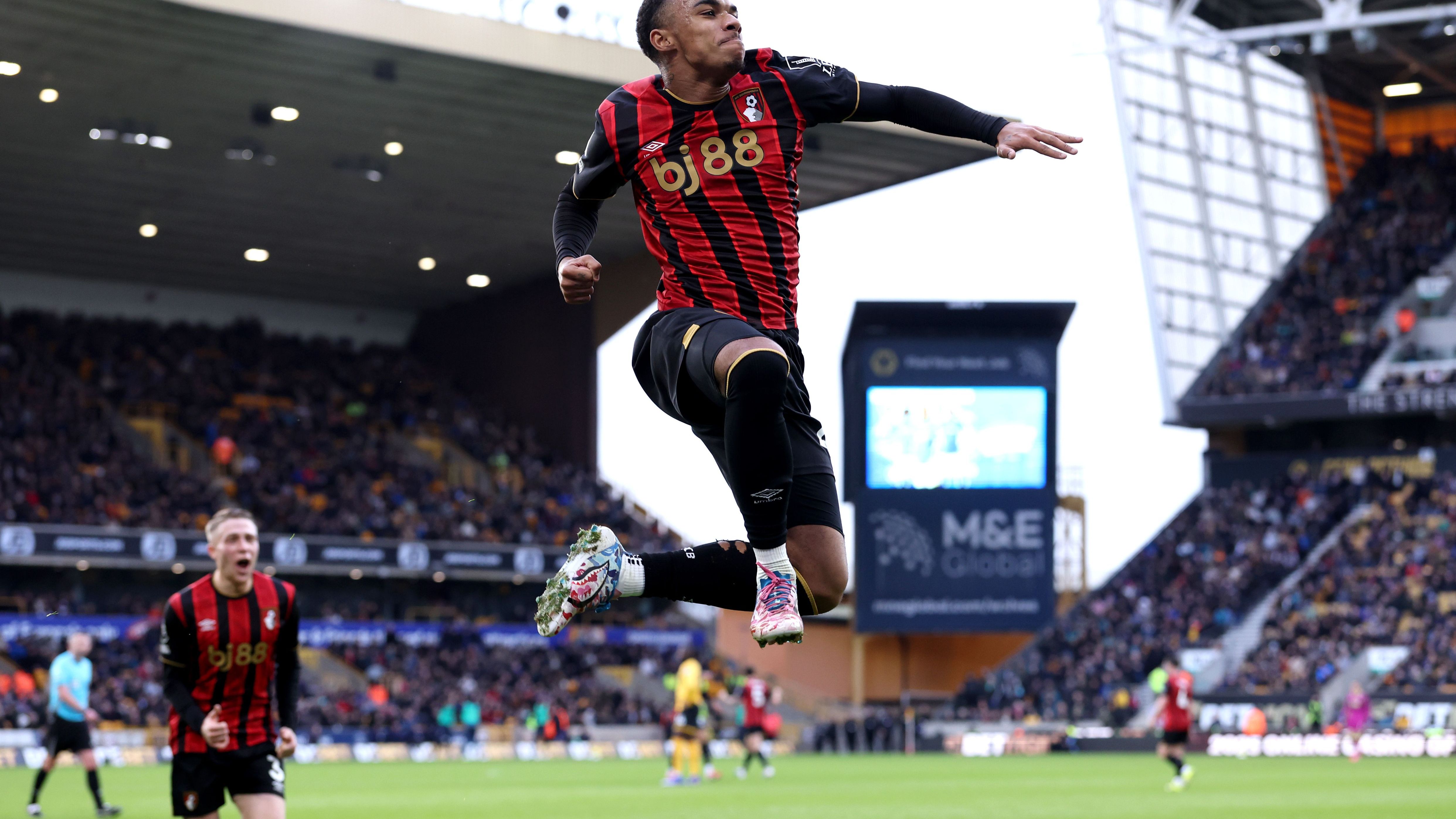 Wolverhampton Wanderers v Bournemouth - Premier League