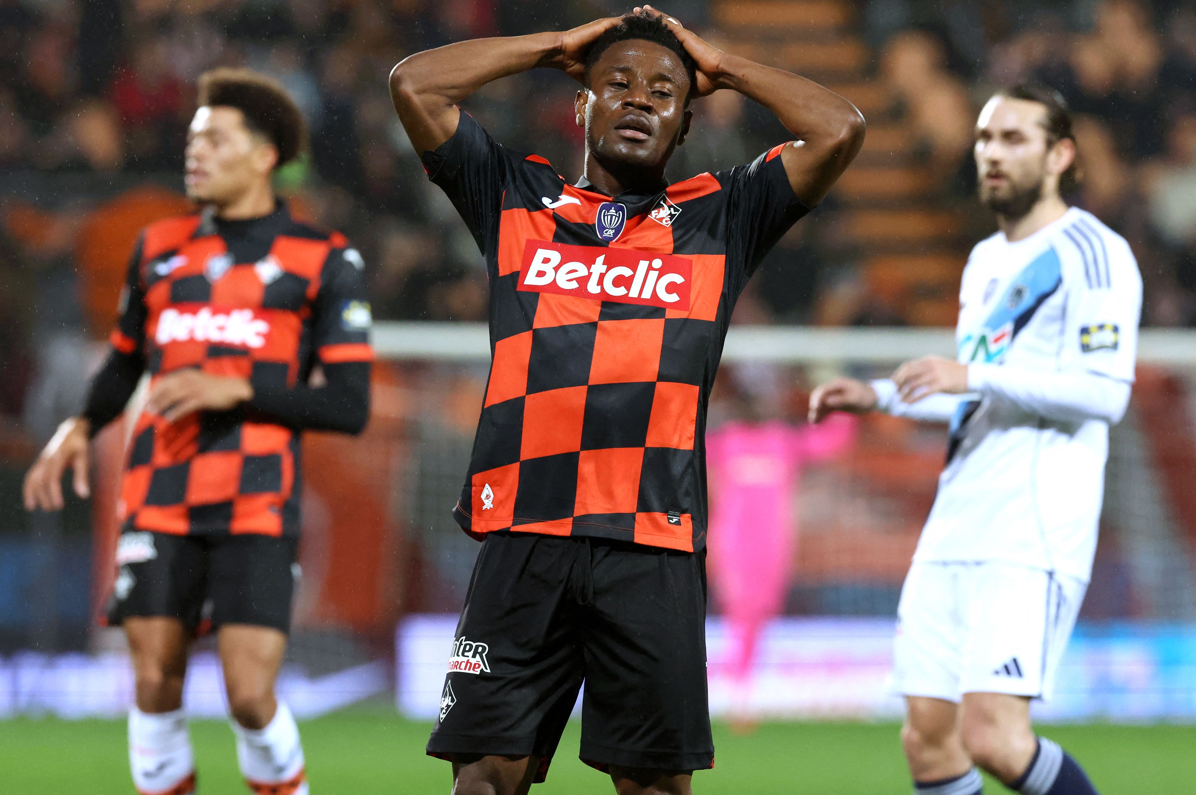 FBL-FRA-CUP-LORIENT-PARIS FC