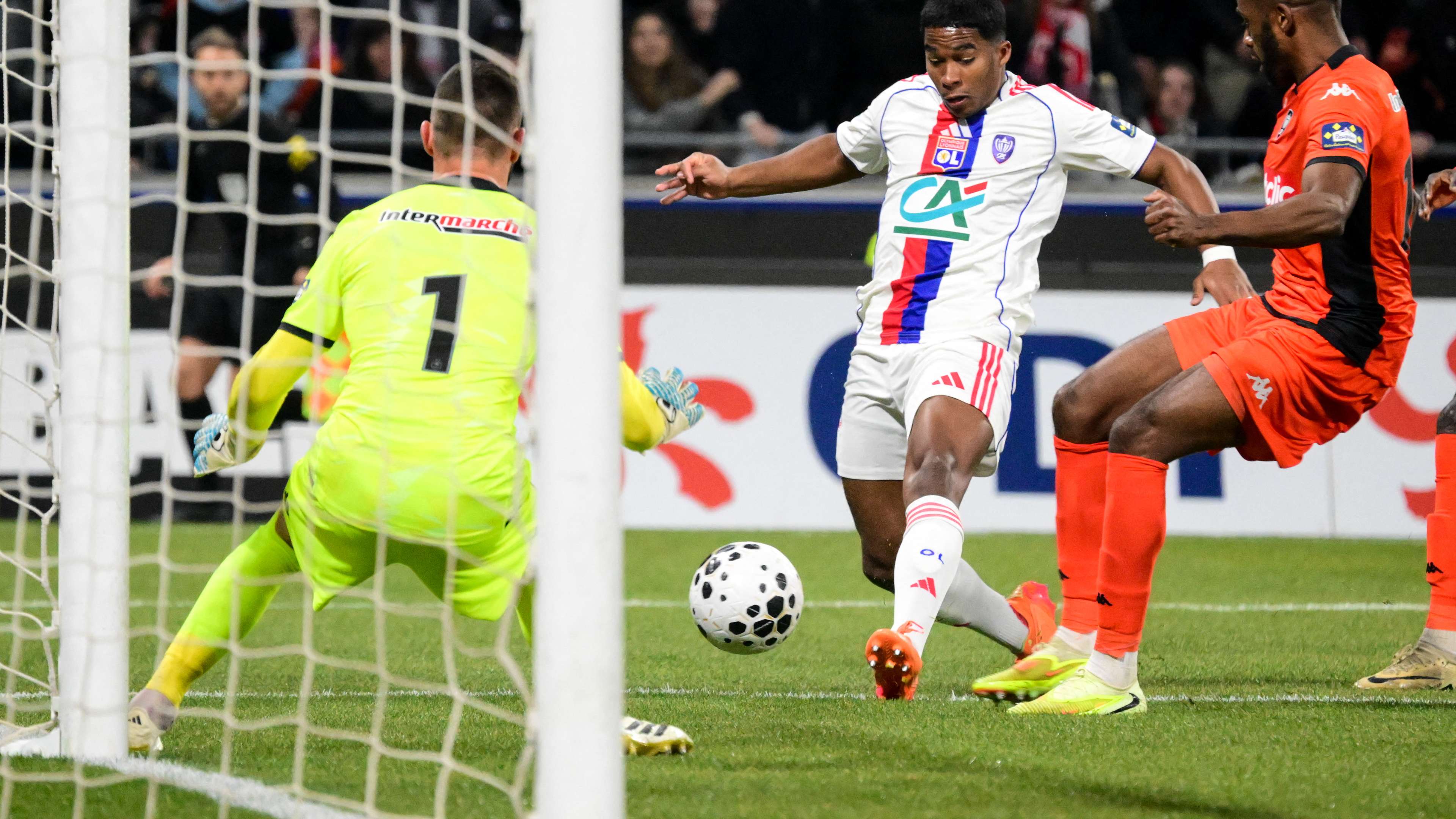 FBL-FRA-CUP-LYON-LAVAL