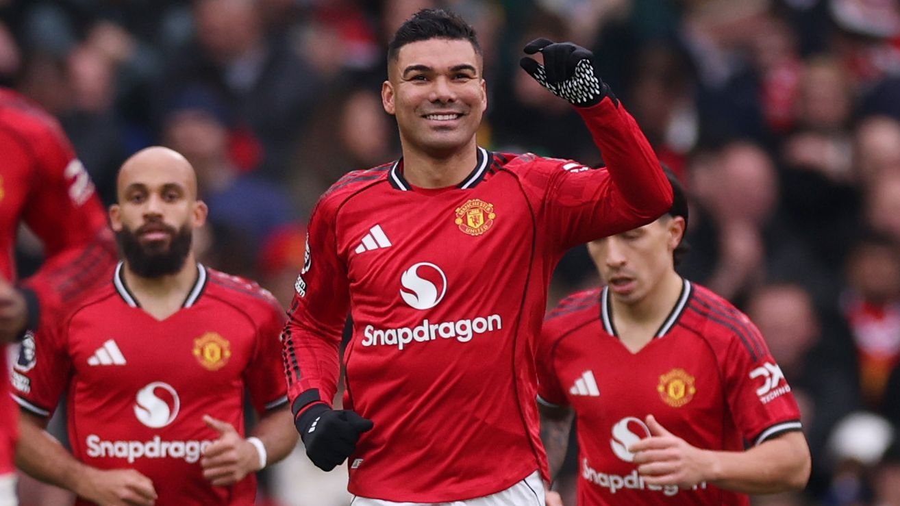 Manchester United v Fulham - Premier League