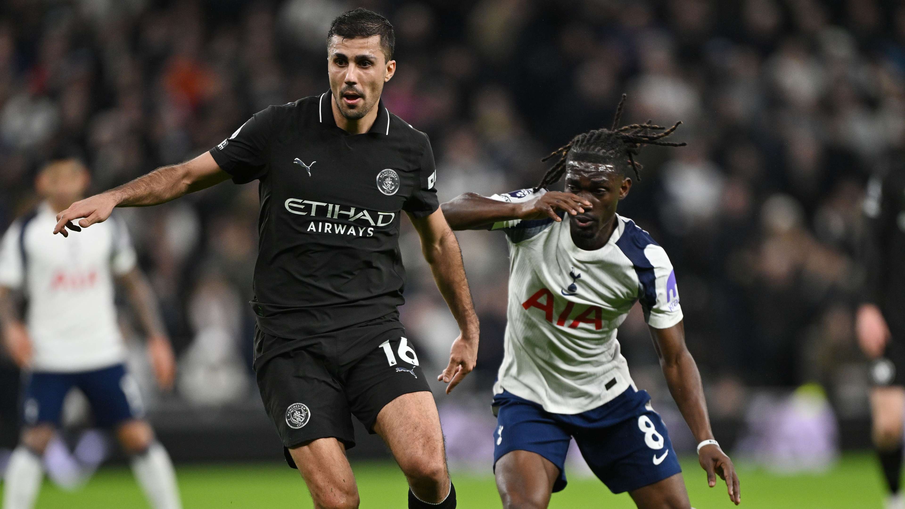 Tottenham Hotspur v Manchester City - Premier League