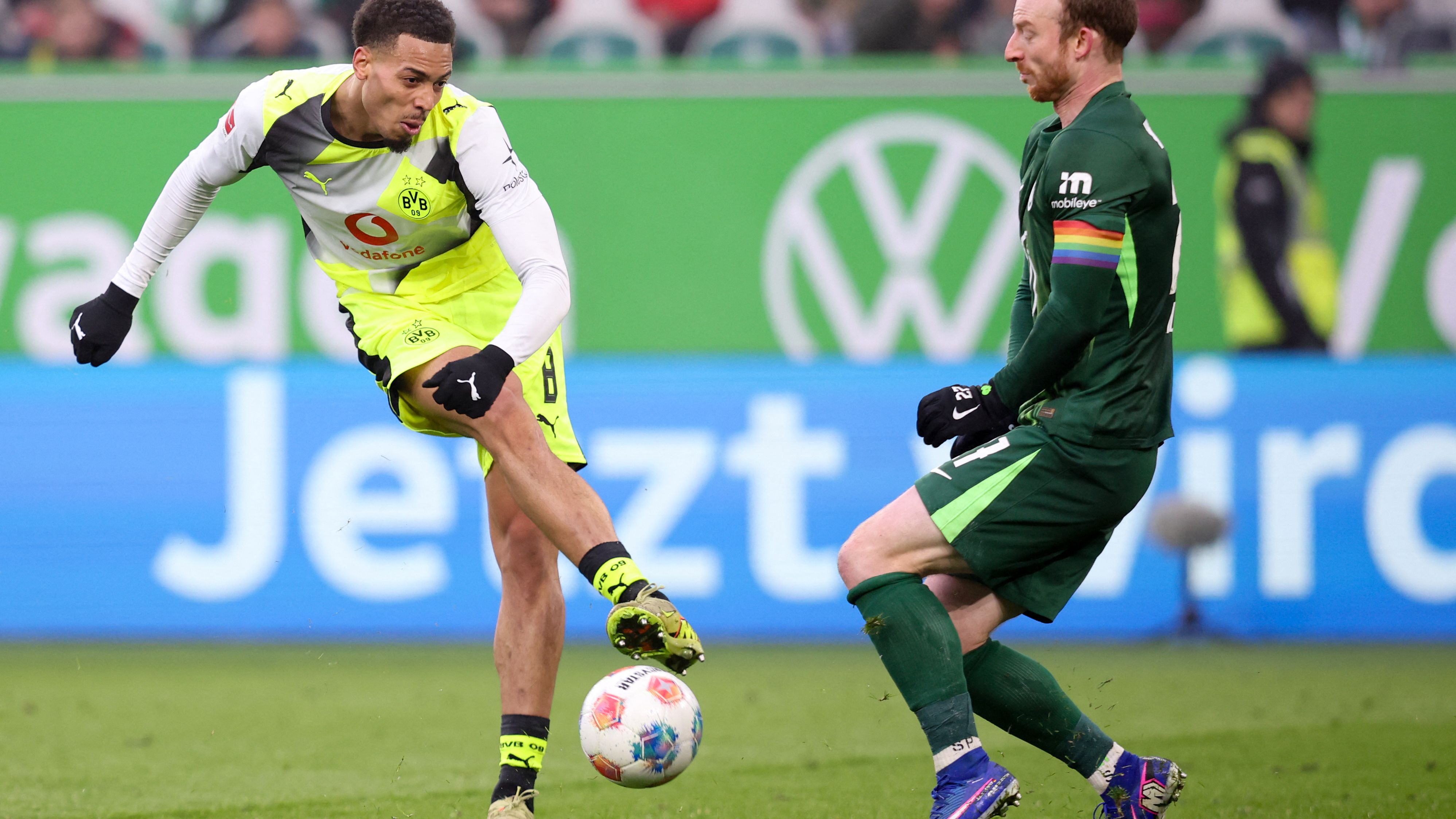FBL-GER-BUNDESLIGA-WOLFSBURG-DORTMUND