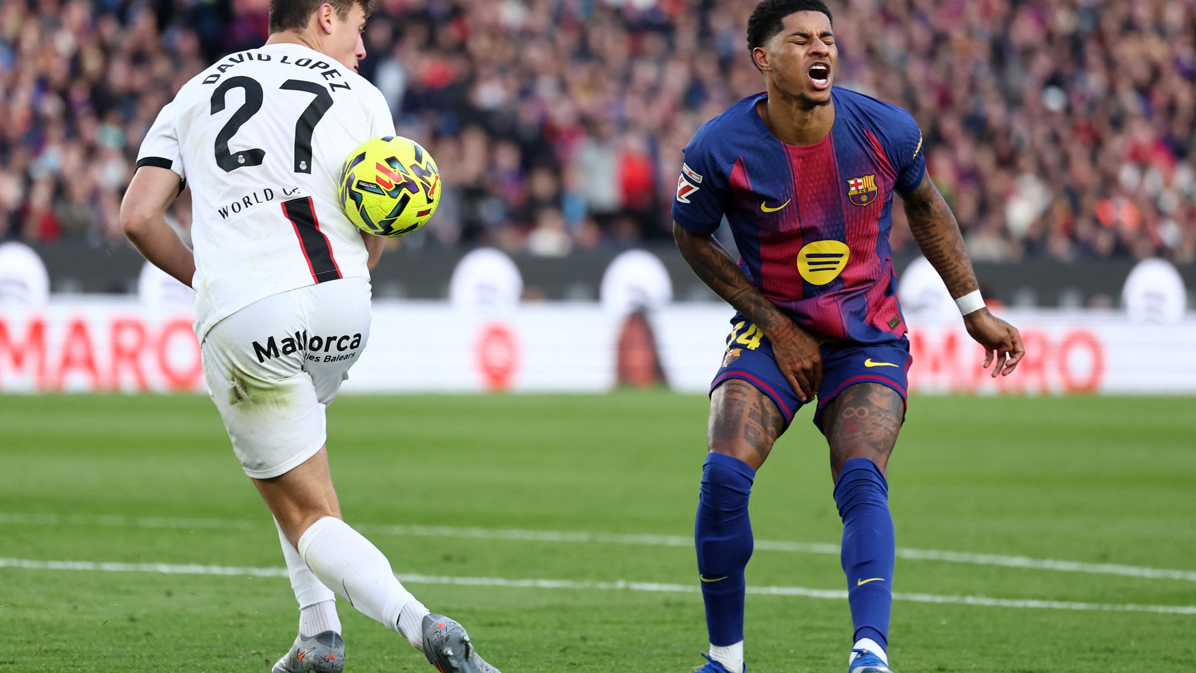 TOPSHOT-FBL-ESP-LIGA-BARCELONA-MALLORCA