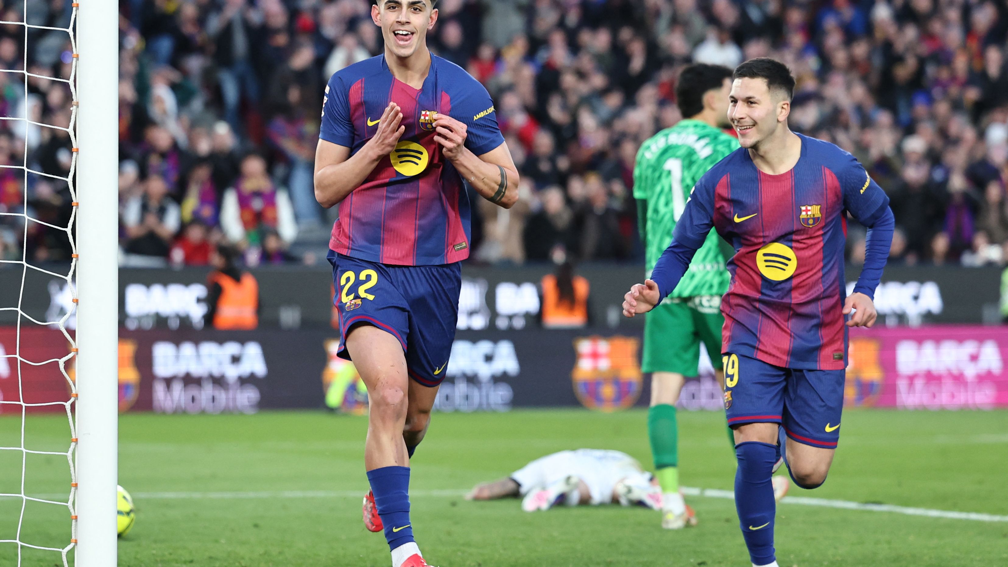 TOPSHOT-FBL-ESP-LIGA-BARCELONA-MALLORCA