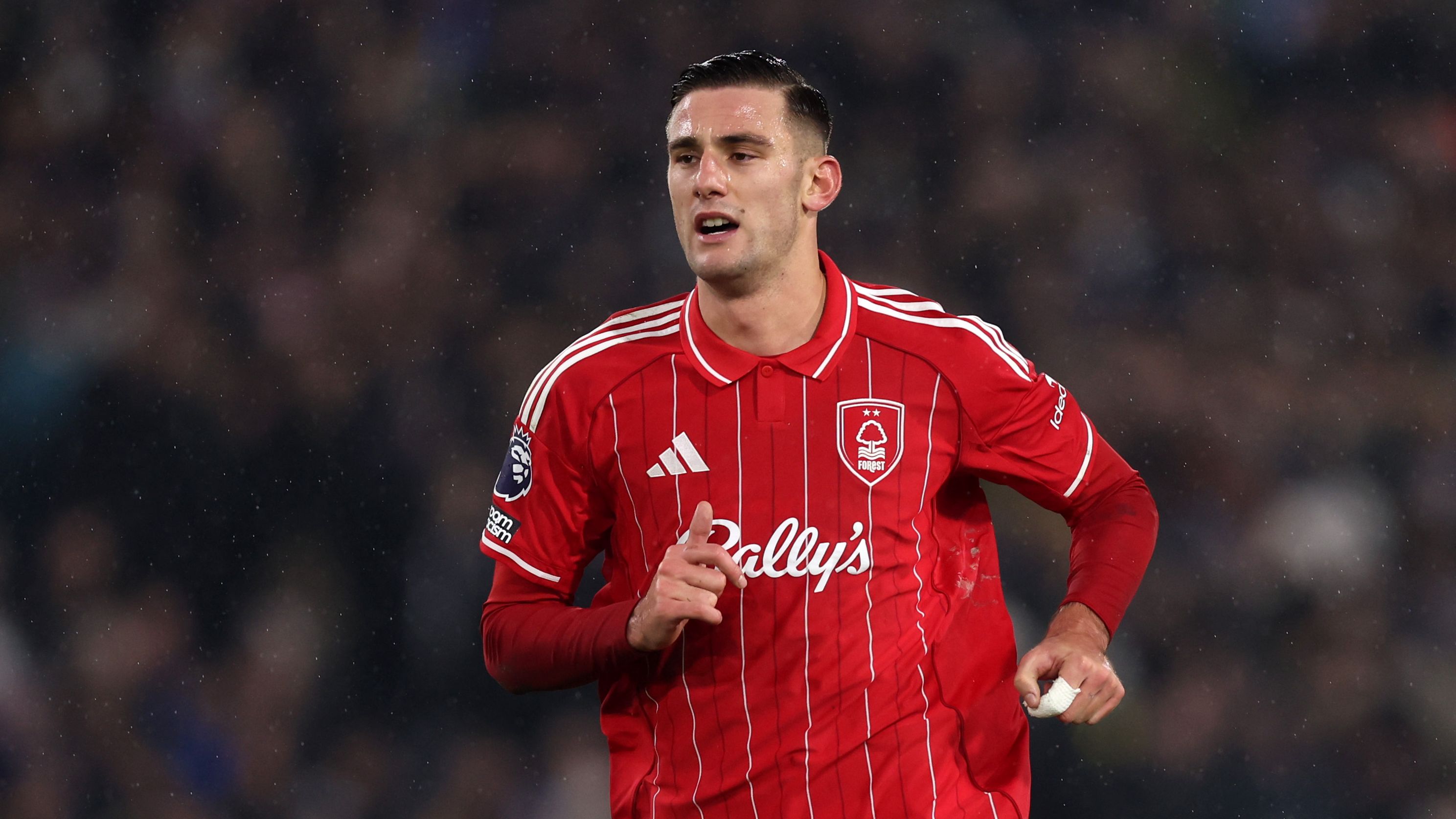 Leeds United v Nottingham Forest - Premier League