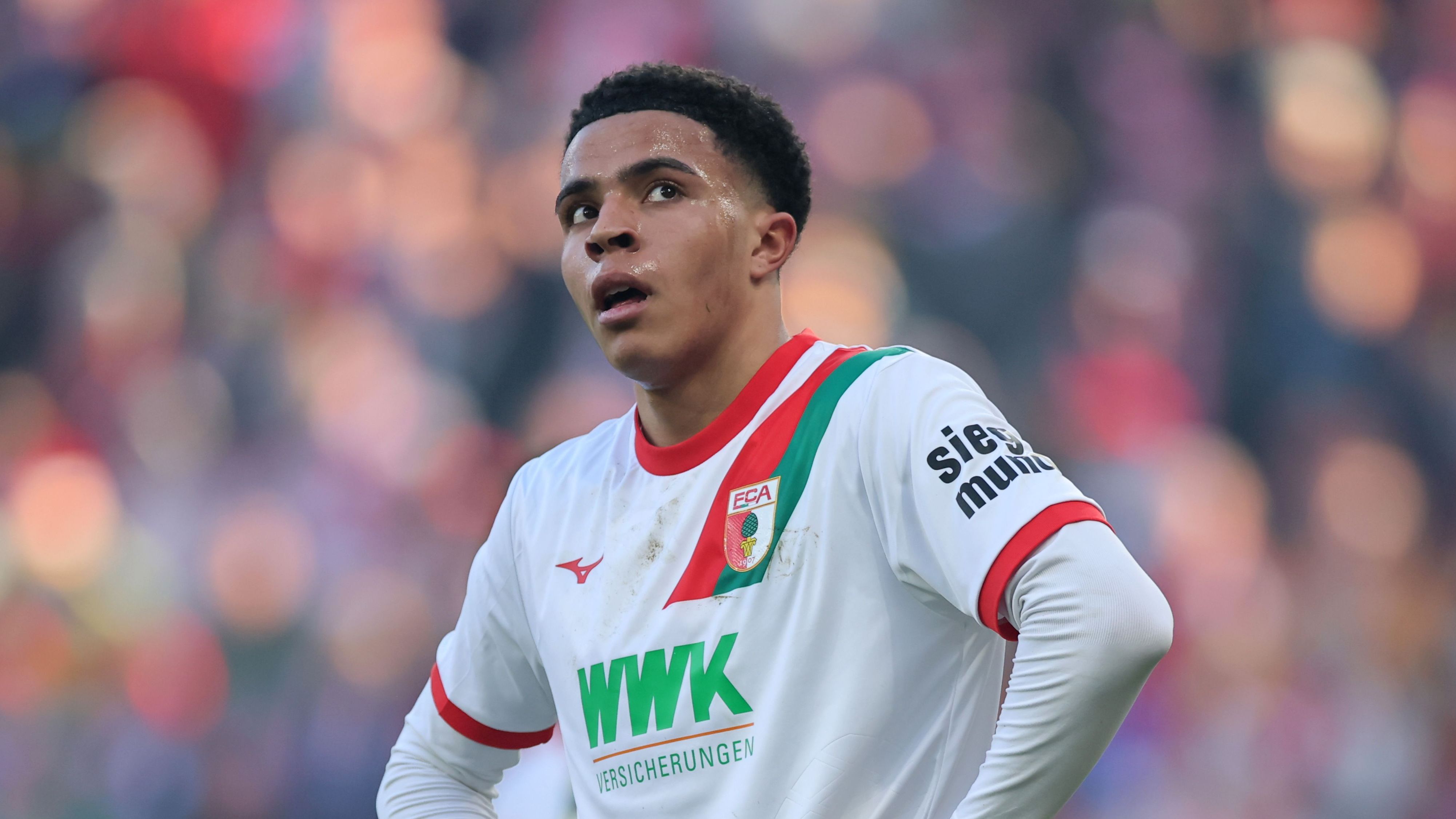 1. FSV Mainz 05 v FC Augsburg - Bundesliga