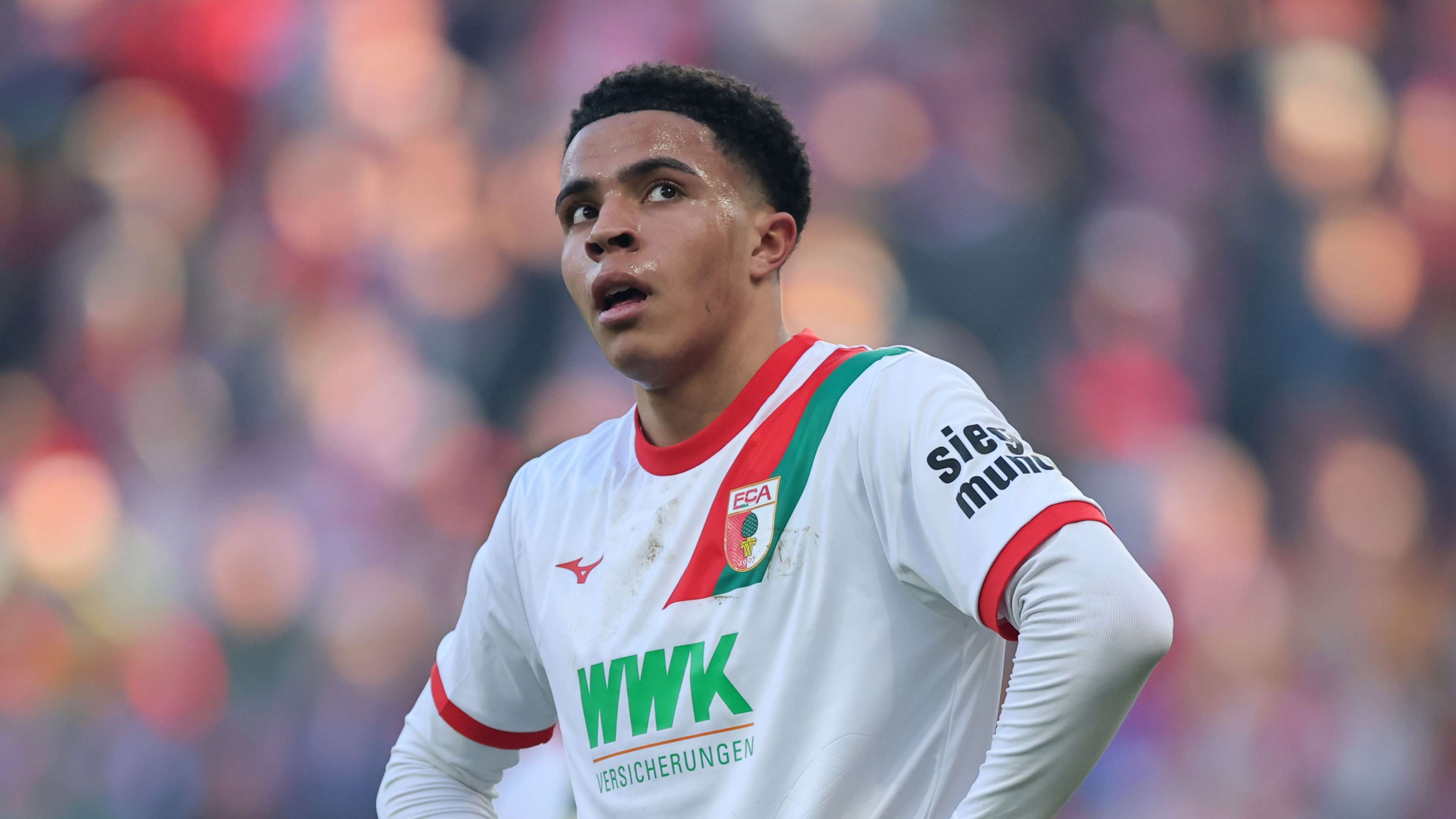 1. FSV Mainz 05 v FC Augsburg - Bundesliga