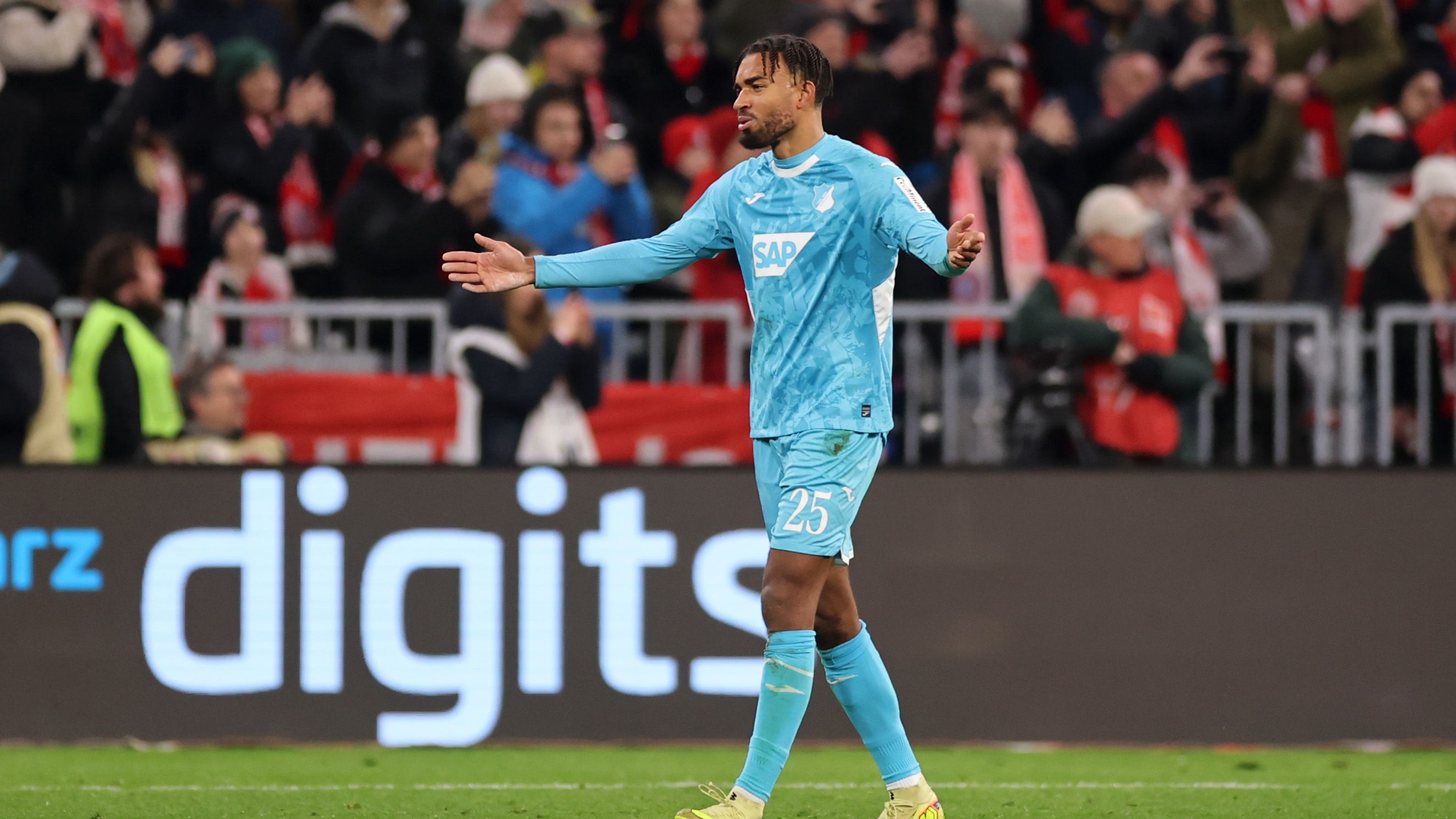 FC Bayern München v TSG Hoffenheim - Bundesliga