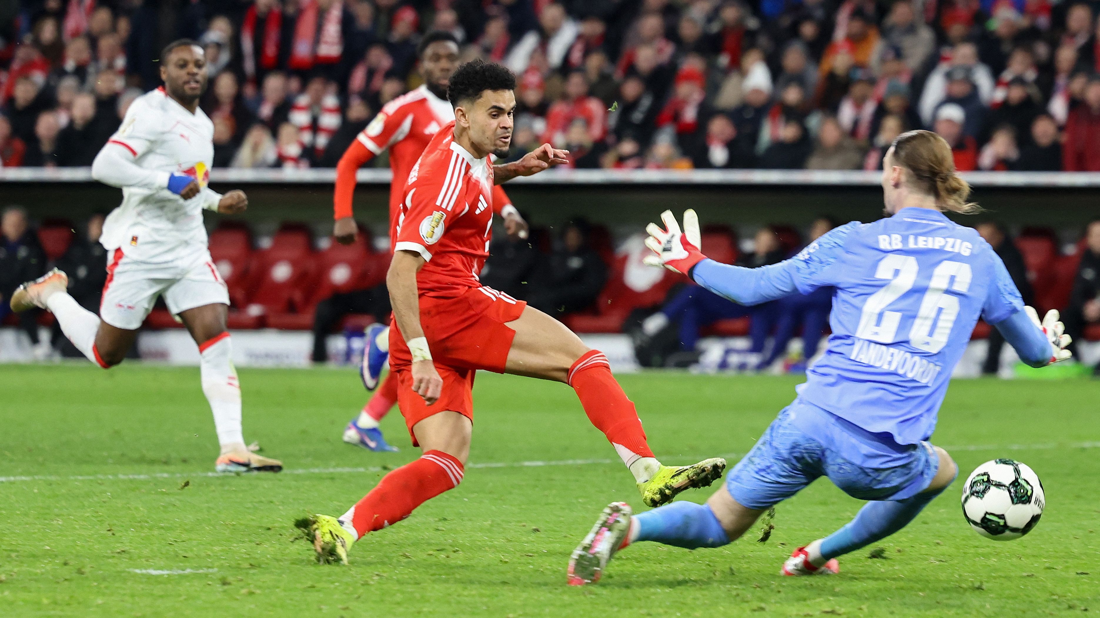 FBL-GER-CUP-BAYERN MUNICH-LEIPZIG