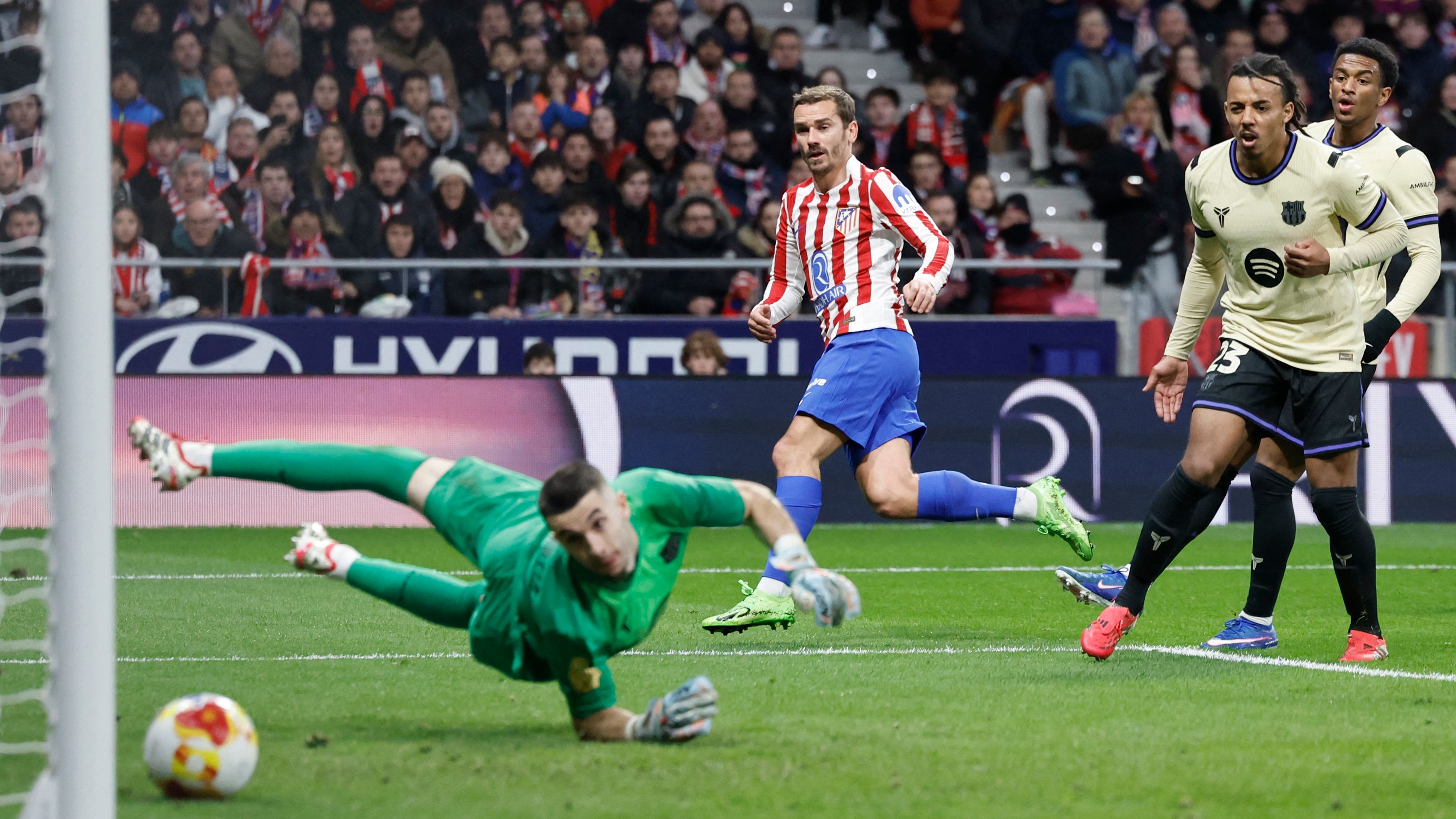 FBL-ESP-CUP-ATLETICO MADRID-BARCELONA