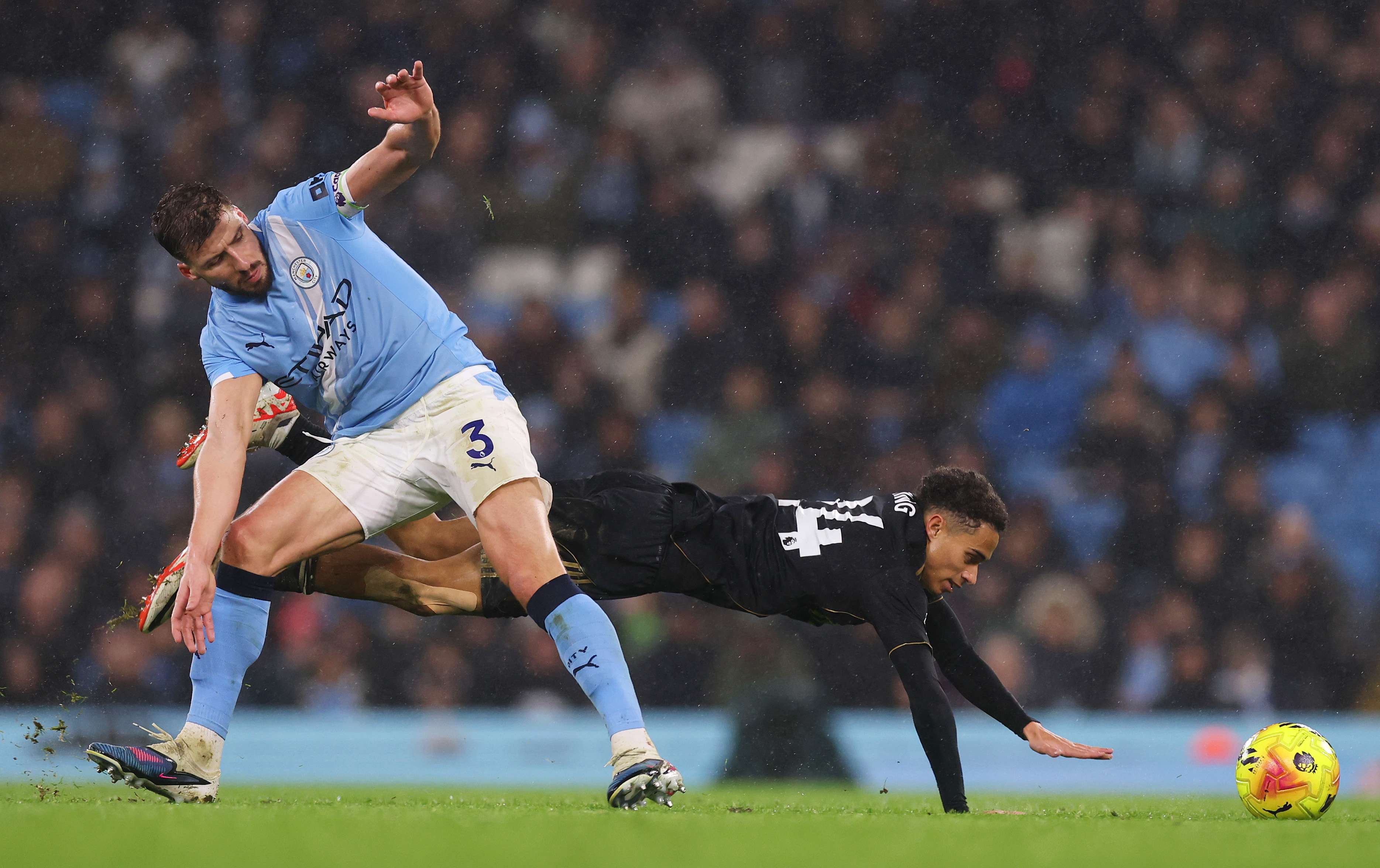 Manchester City v Fulham - Premier League