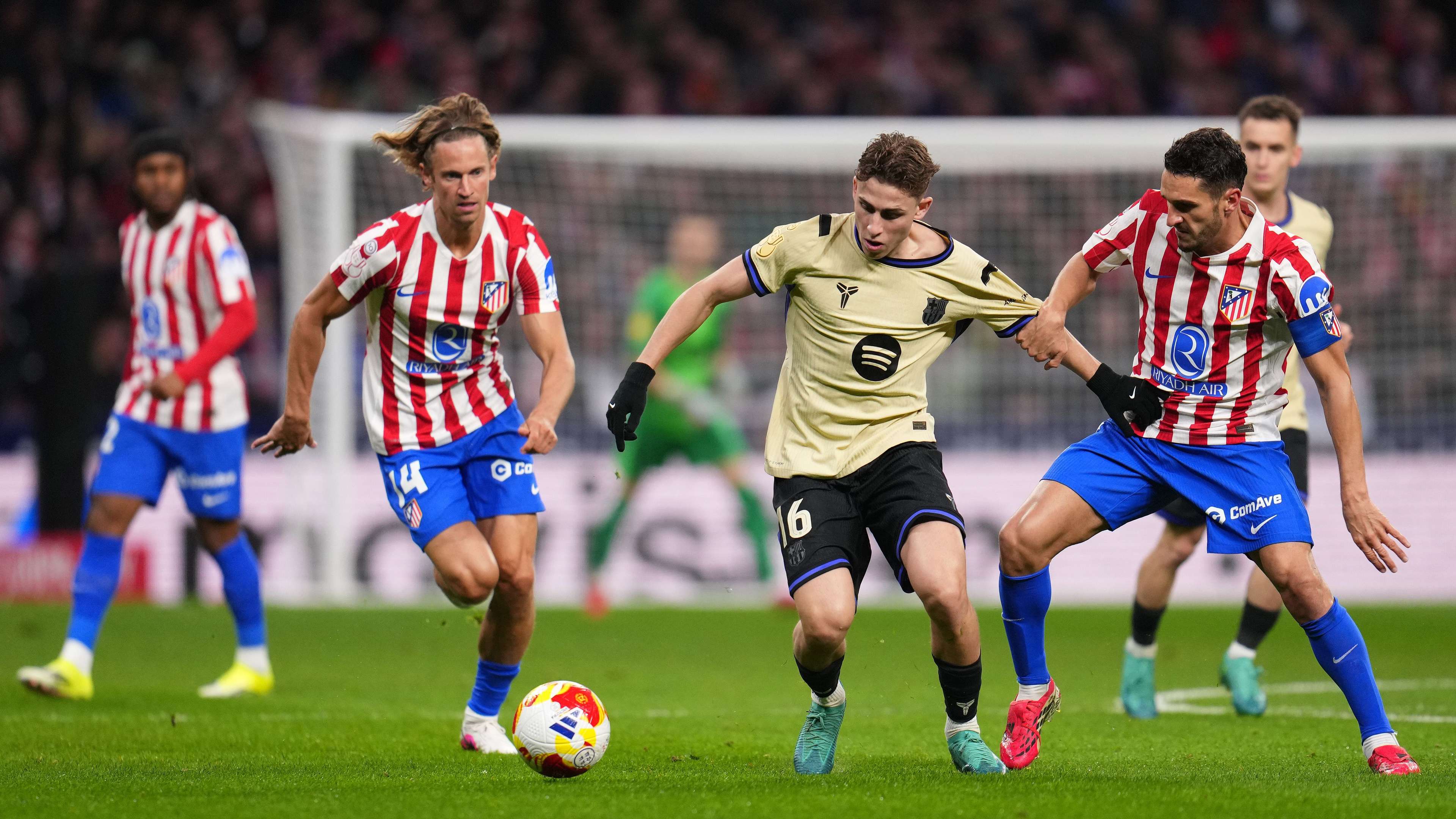 Atletico de Madrid v FC Barcelona - Copa Del Rey