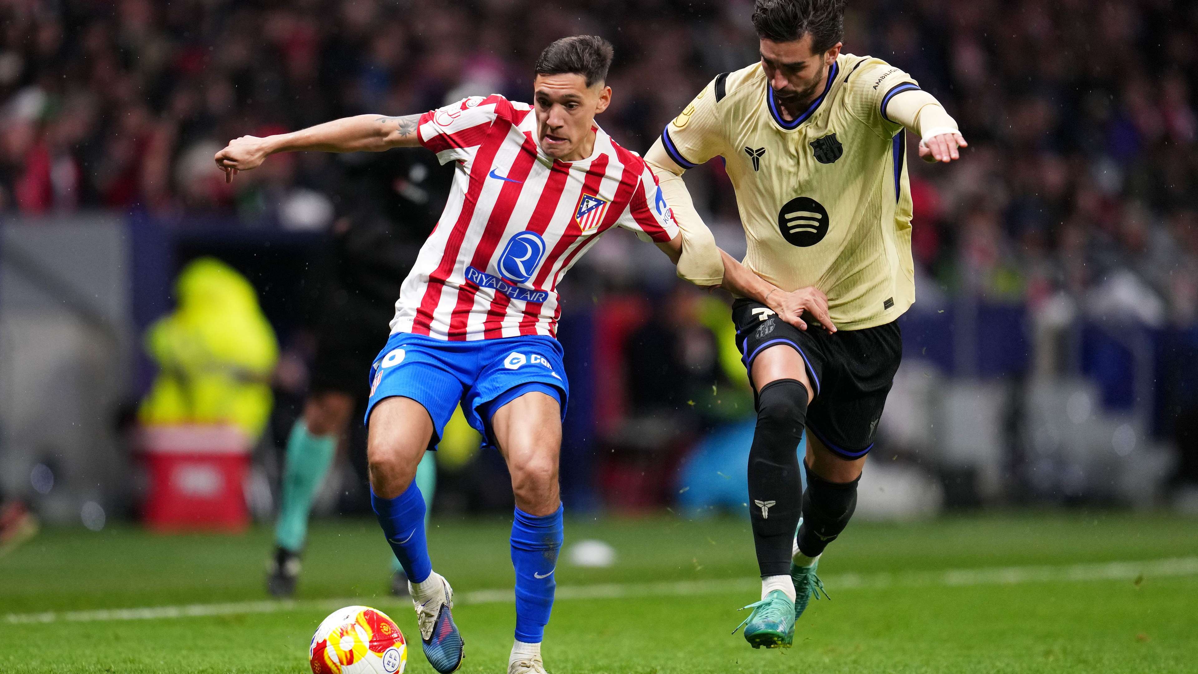 Atletico de Madrid v FC Barcelona - Copa Del Rey