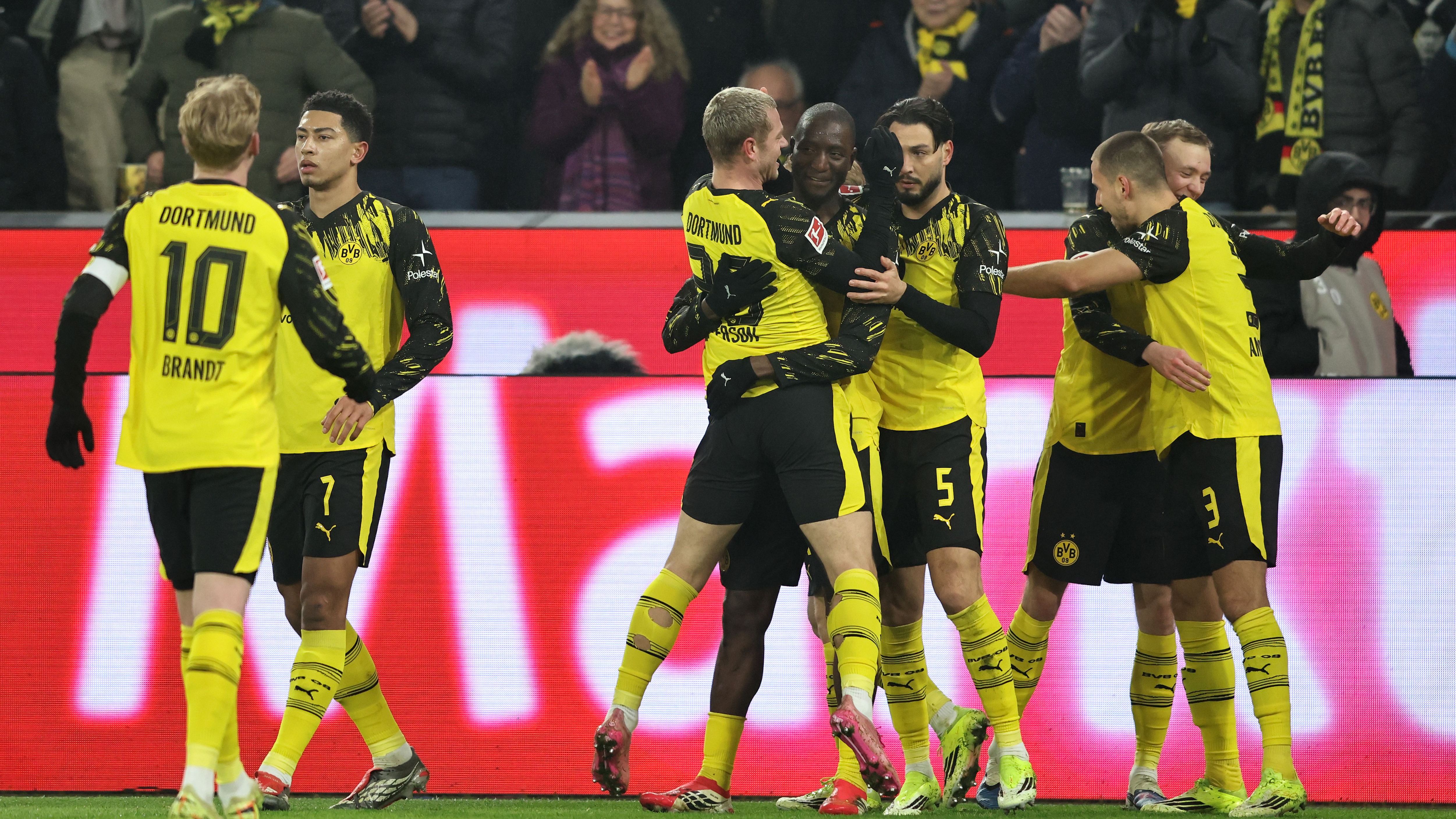 Borussia Dortmund v 1. FSV Mainz 05 - Bundesliga