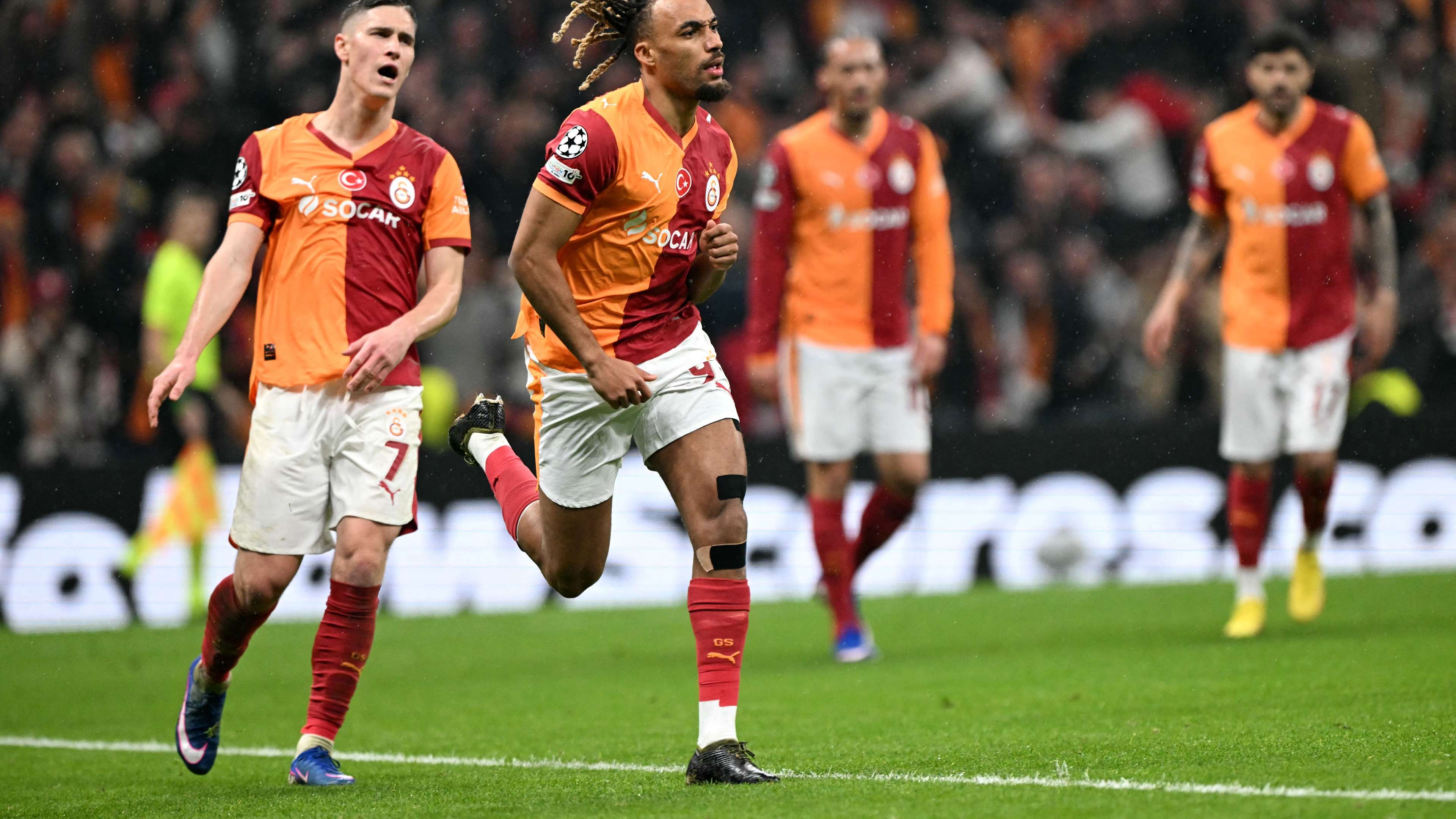 FBL-EUR-C1-GALATASARAY-JUVENTUS