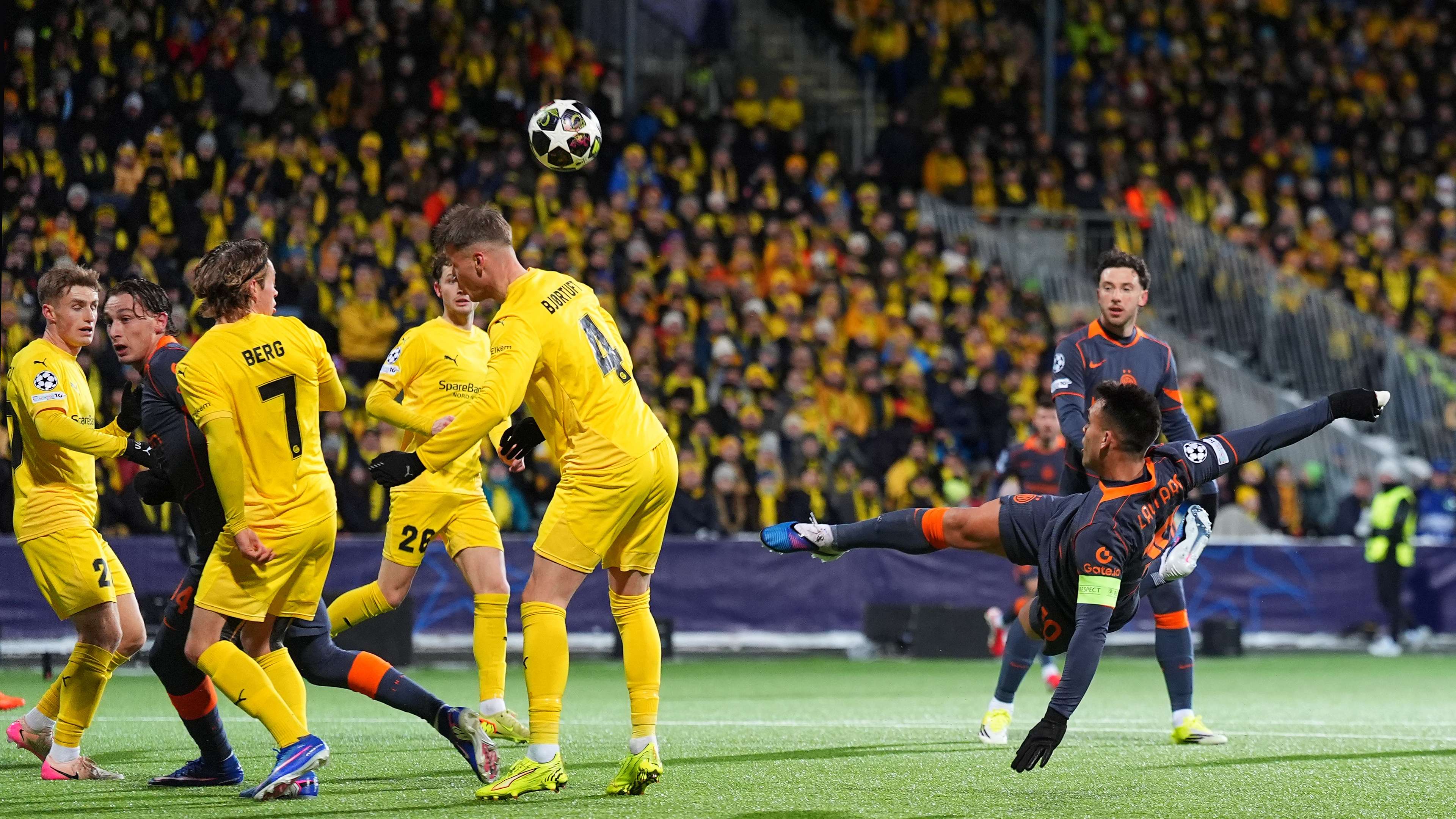 FK Bodo/Glimt v FC Internazionale Milano - UEFA Champions League 2025/26 League Knockout Play-off First Leg