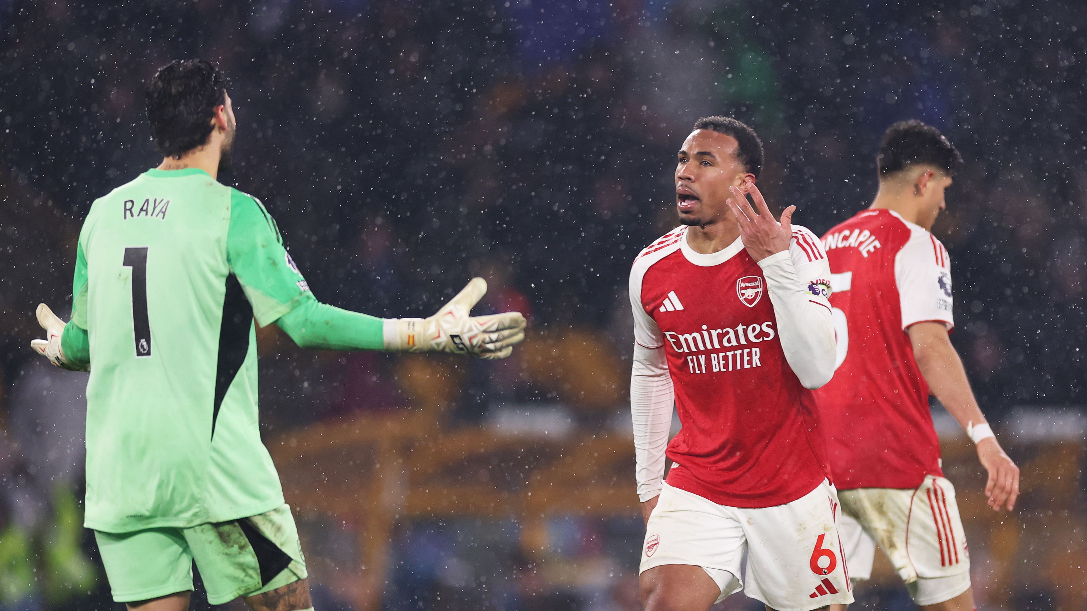 Wolverhampton Wanderers v Arsenal - Premier League