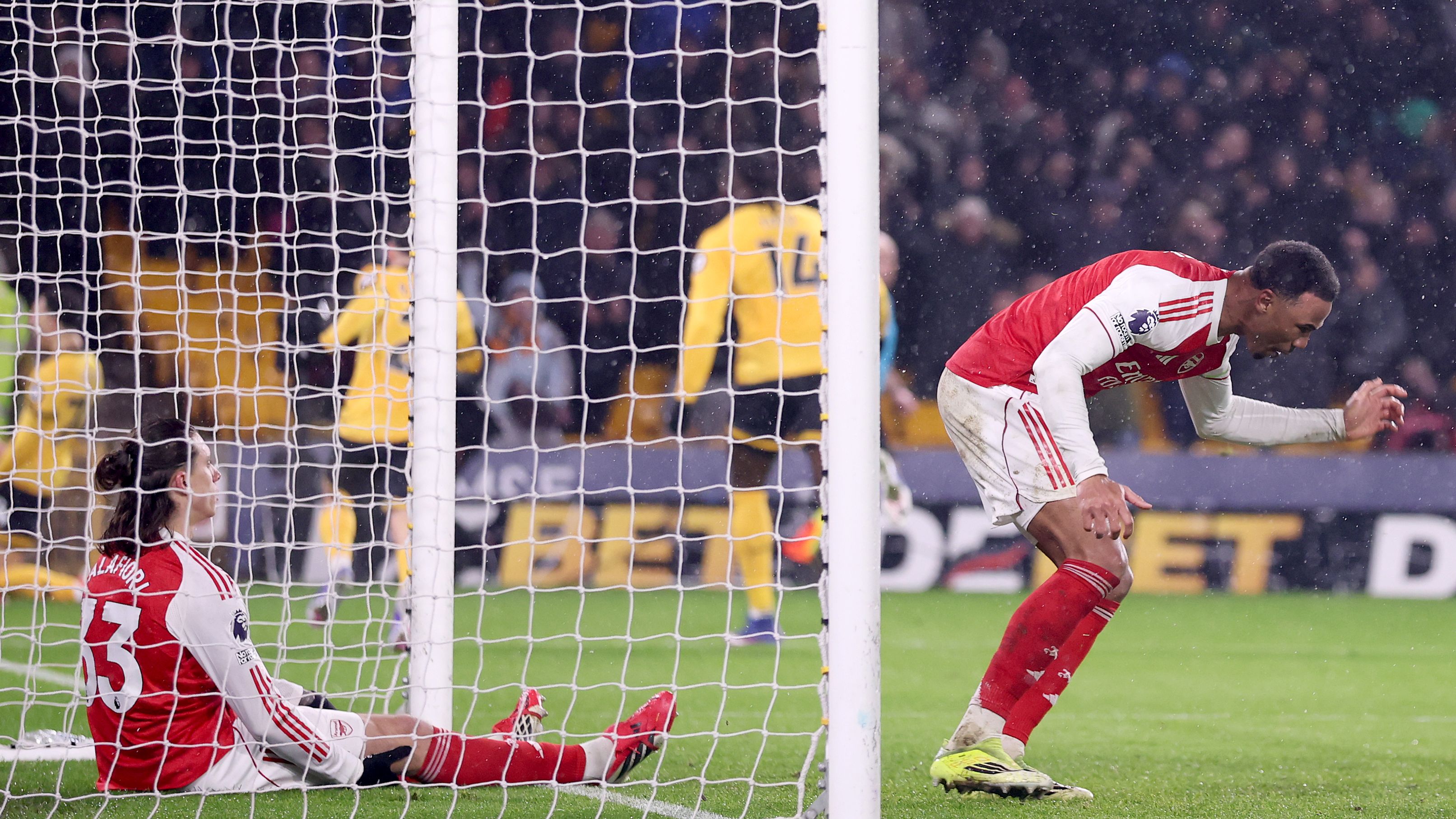 Wolverhampton Wanderers v Arsenal - Premier League