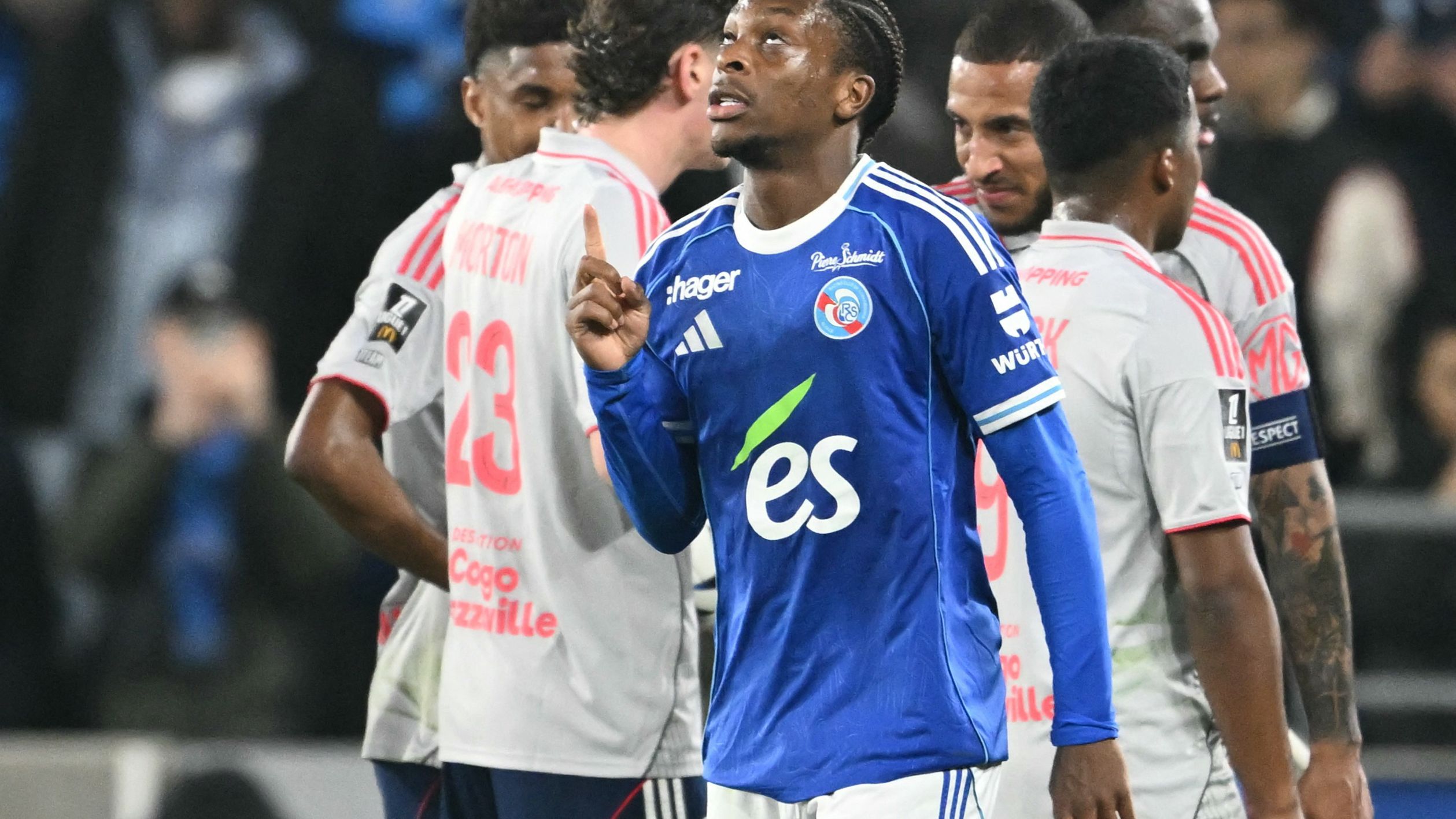 FBL-FRA-LIGUE1-STRASBOURG-LYON