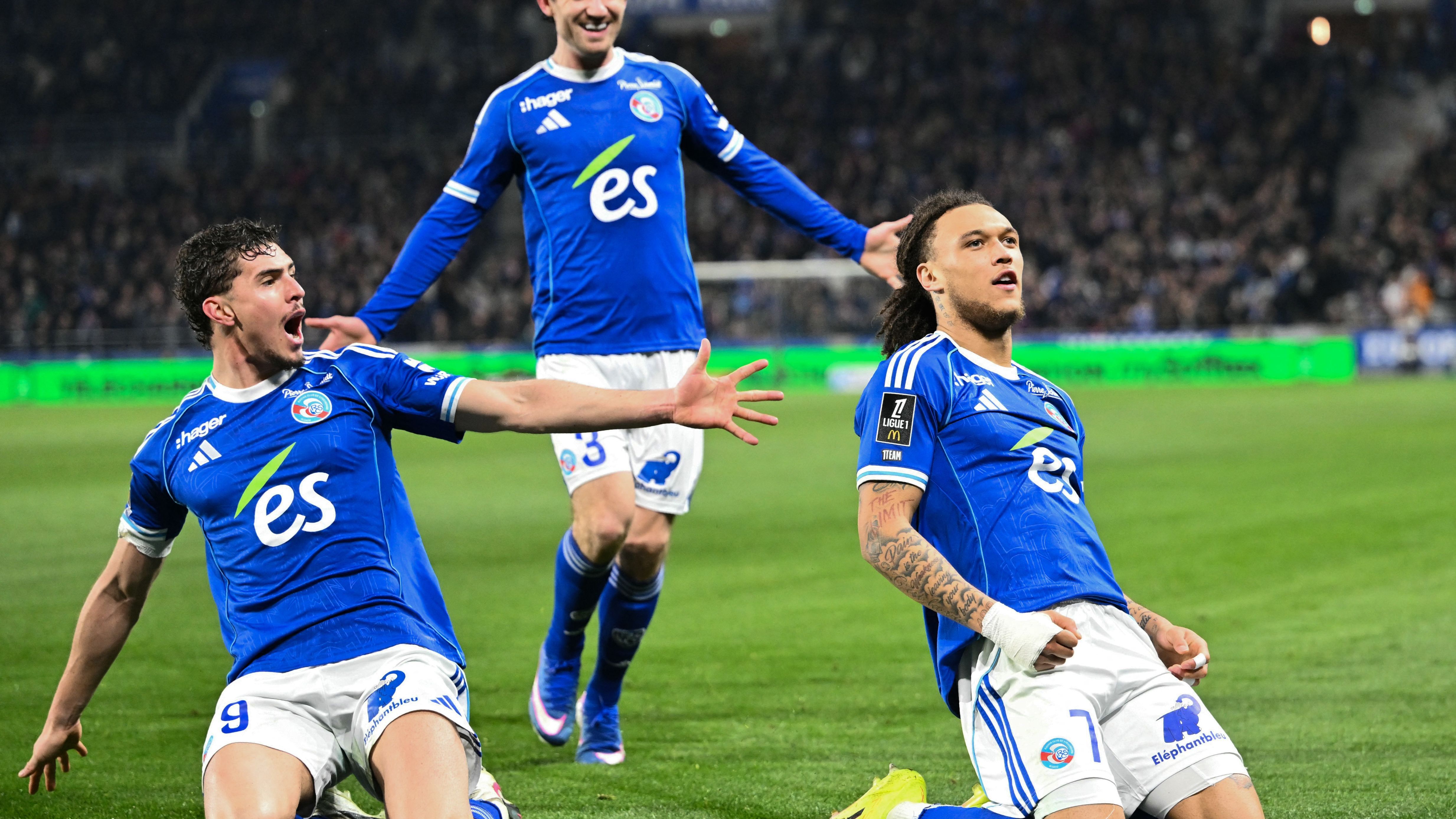 FBL-FRA-LIGUE1-STRASBOURG-LYON