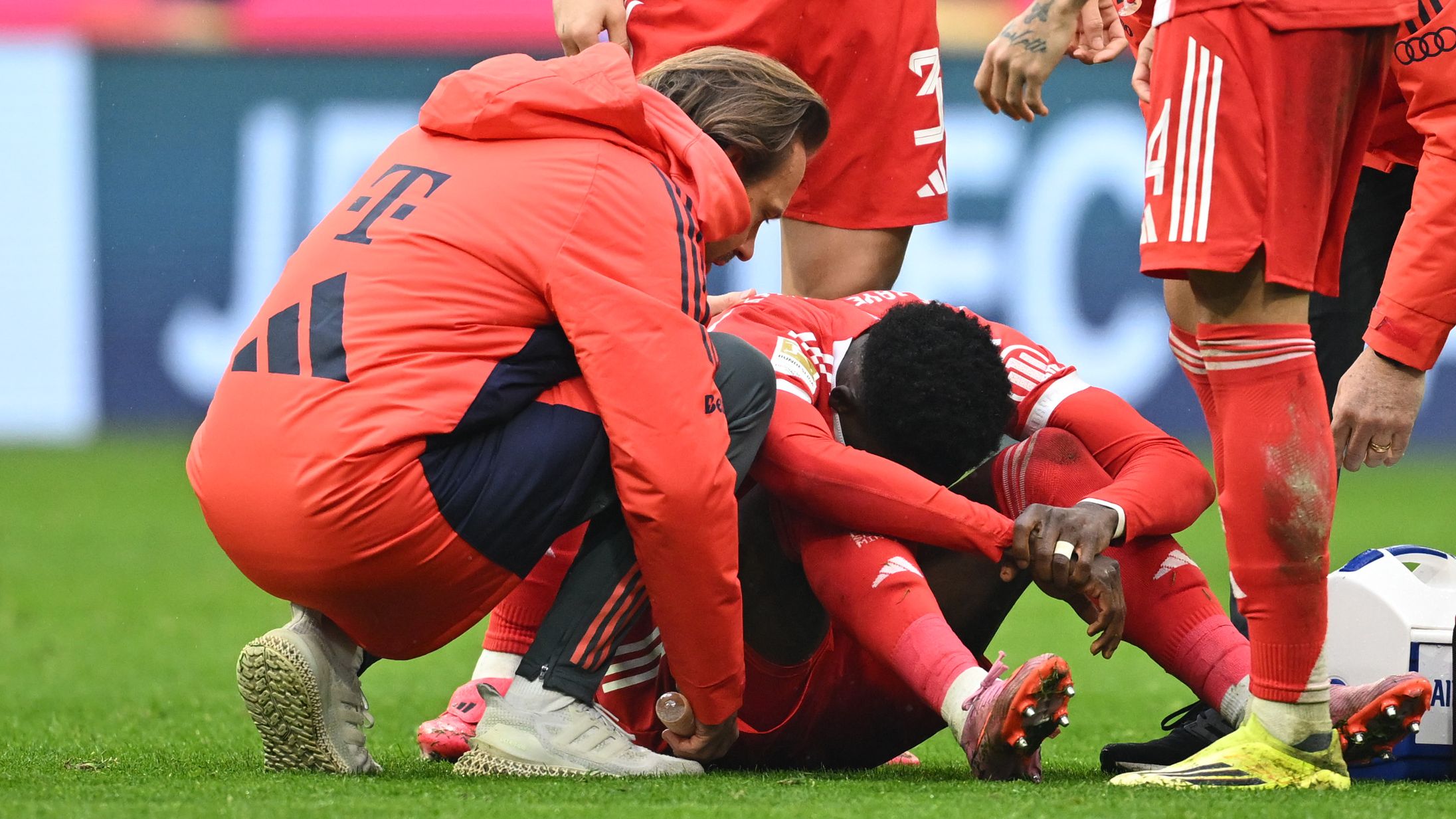 FC Bayern München v Eintracht Frankfurt - Bundesliga