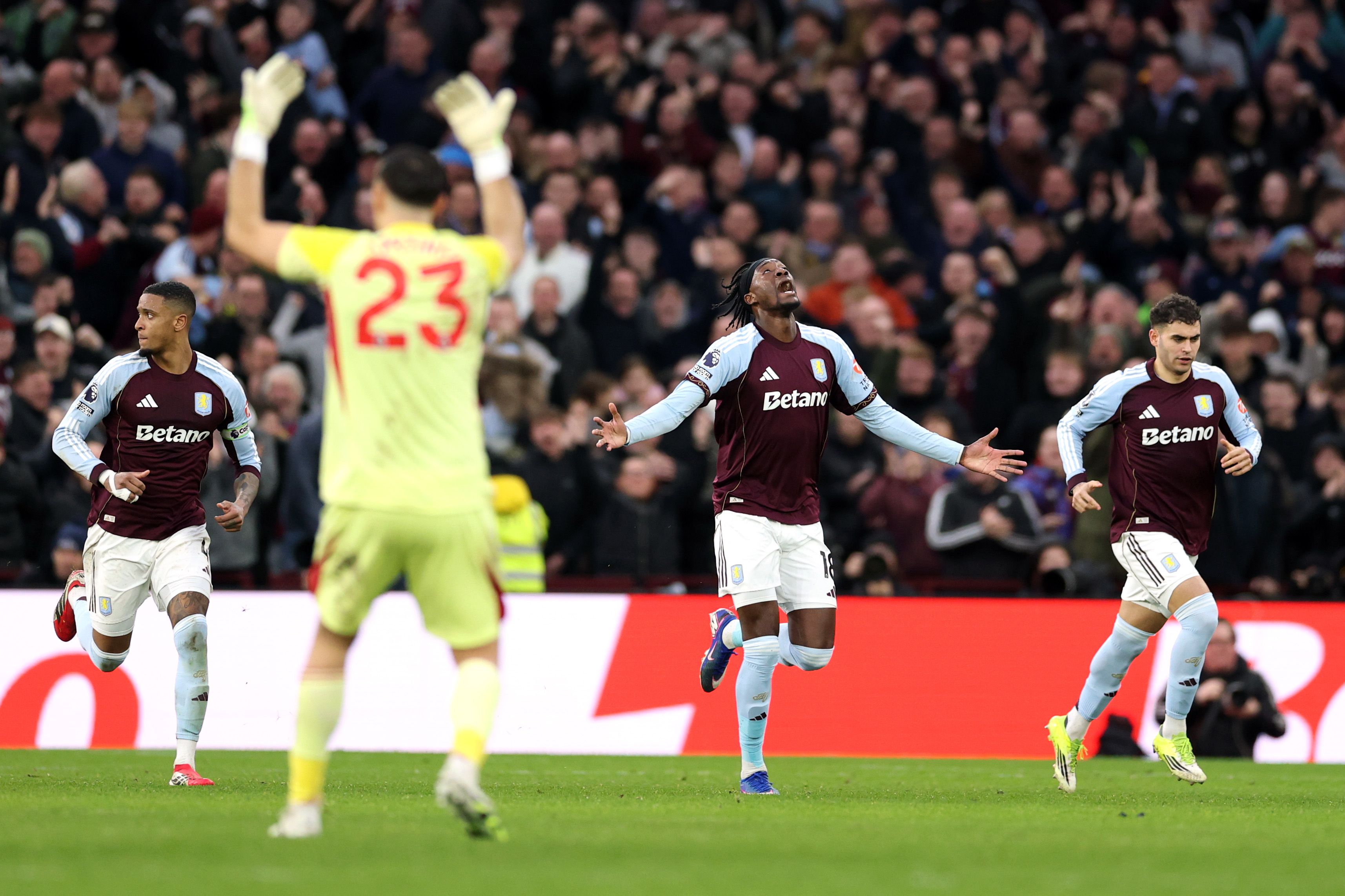 Aston Villa v Leeds United - Premier League