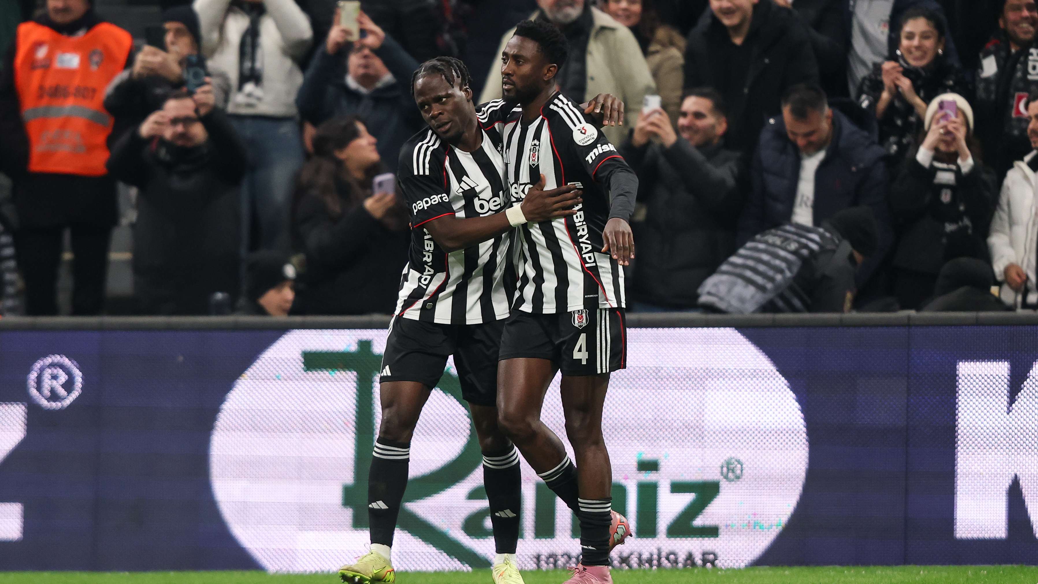 Besiktas JK v Göztepe SK - Trendyol Süper Lig