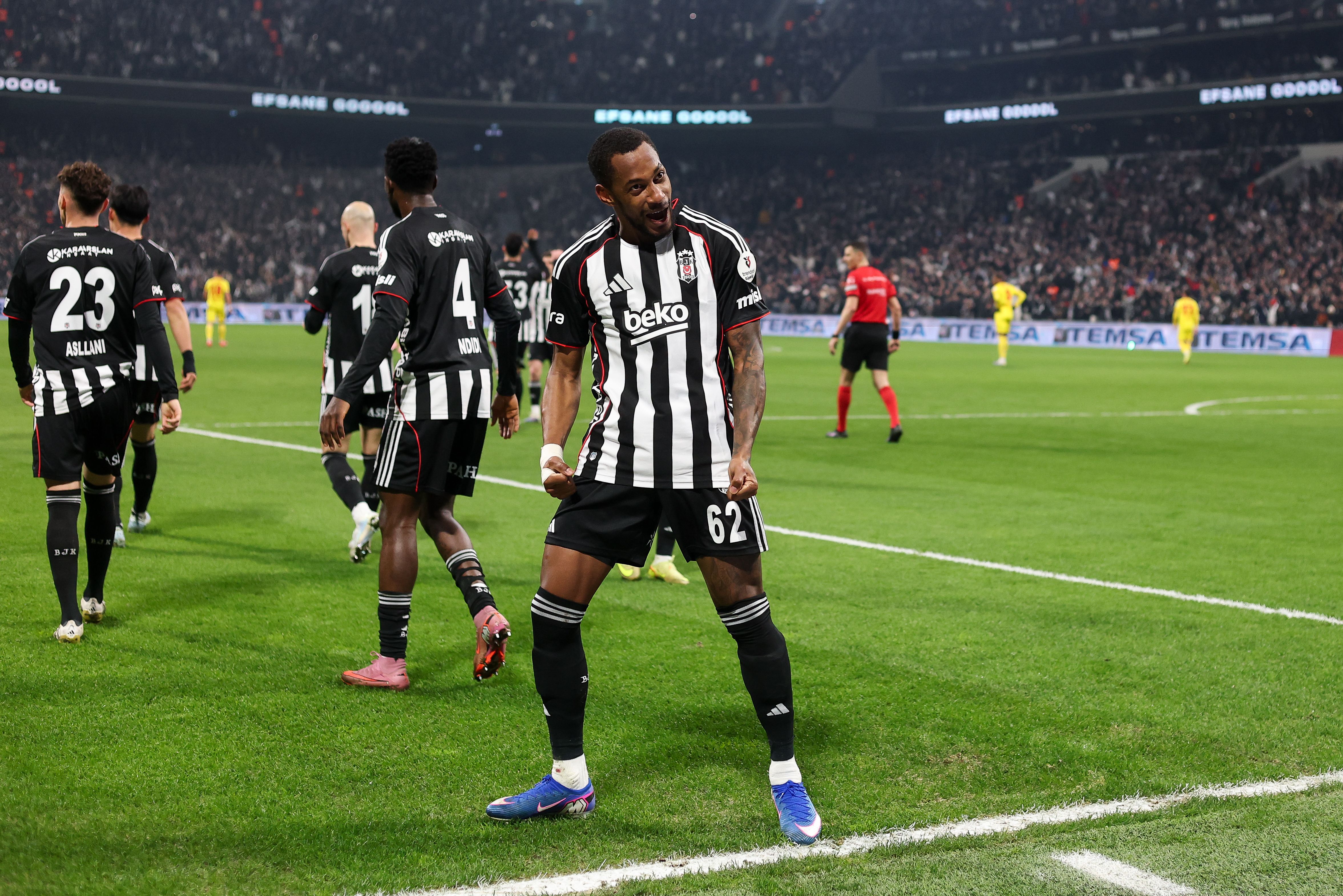 Besiktas JK v Göztepe SK - Trendyol Süper Lig