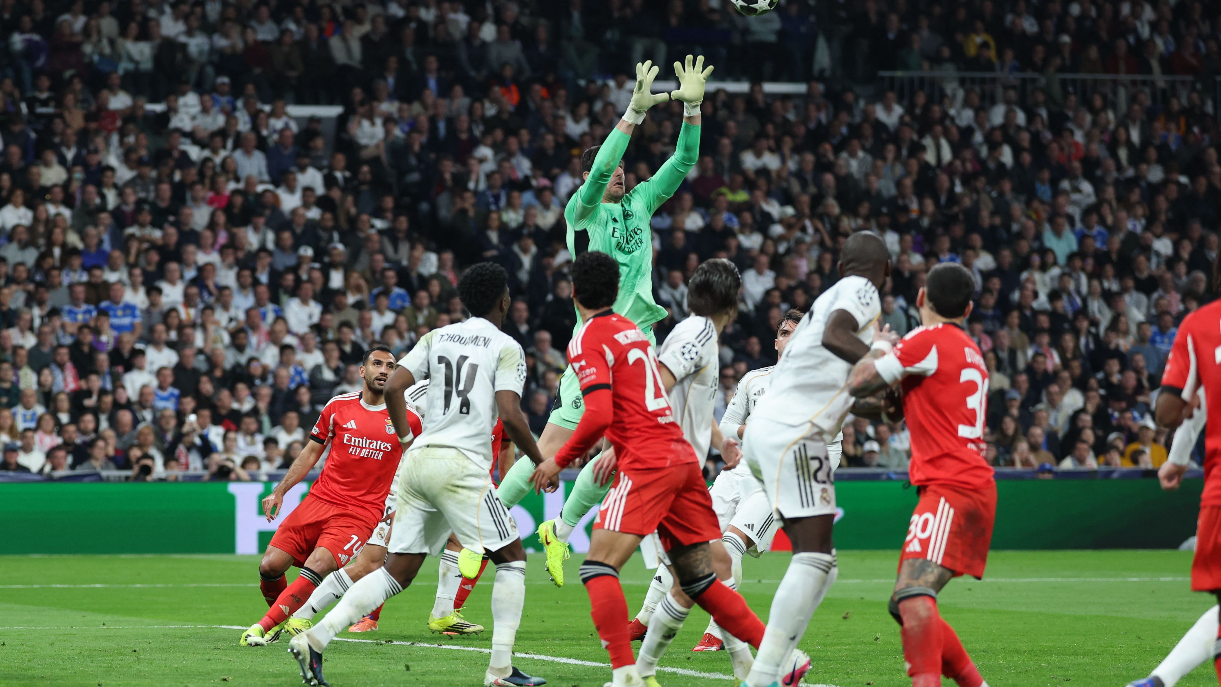 FBL-EUR-C1-REAL MADRID-BENFICA