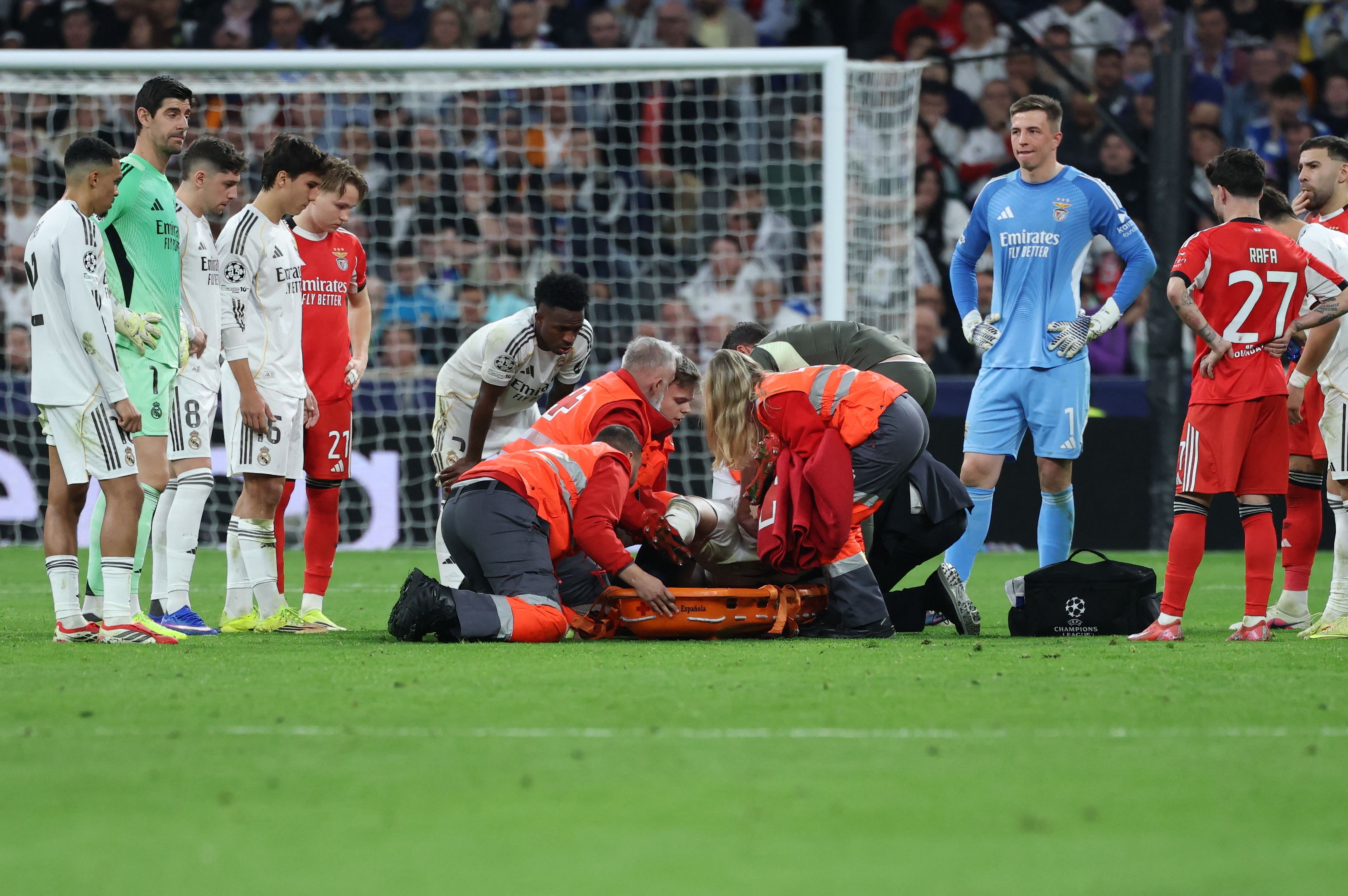 FBL-EUR-C1-REAL MADRID-BENFICA