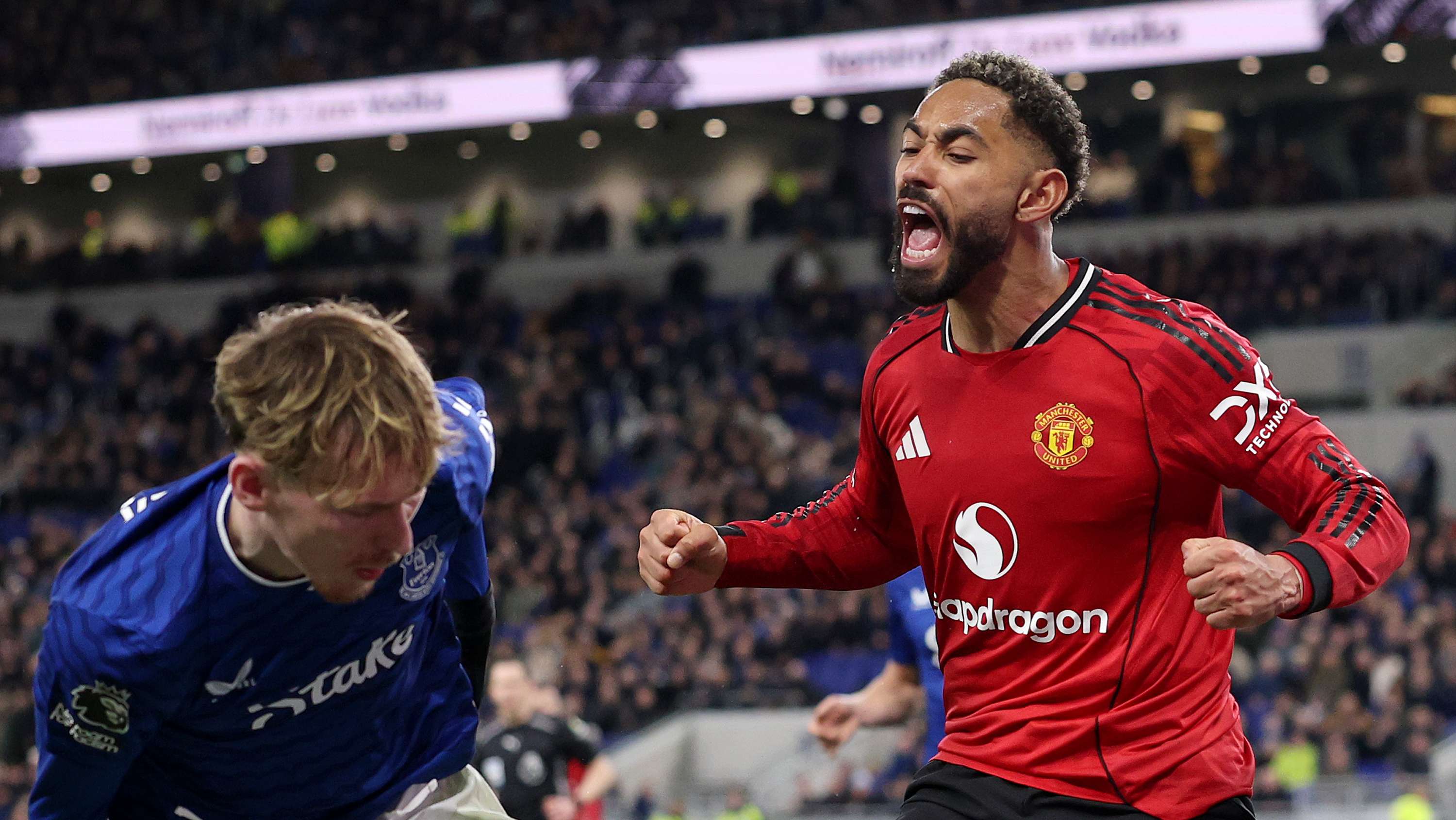 Everton v Manchester United - Premier League