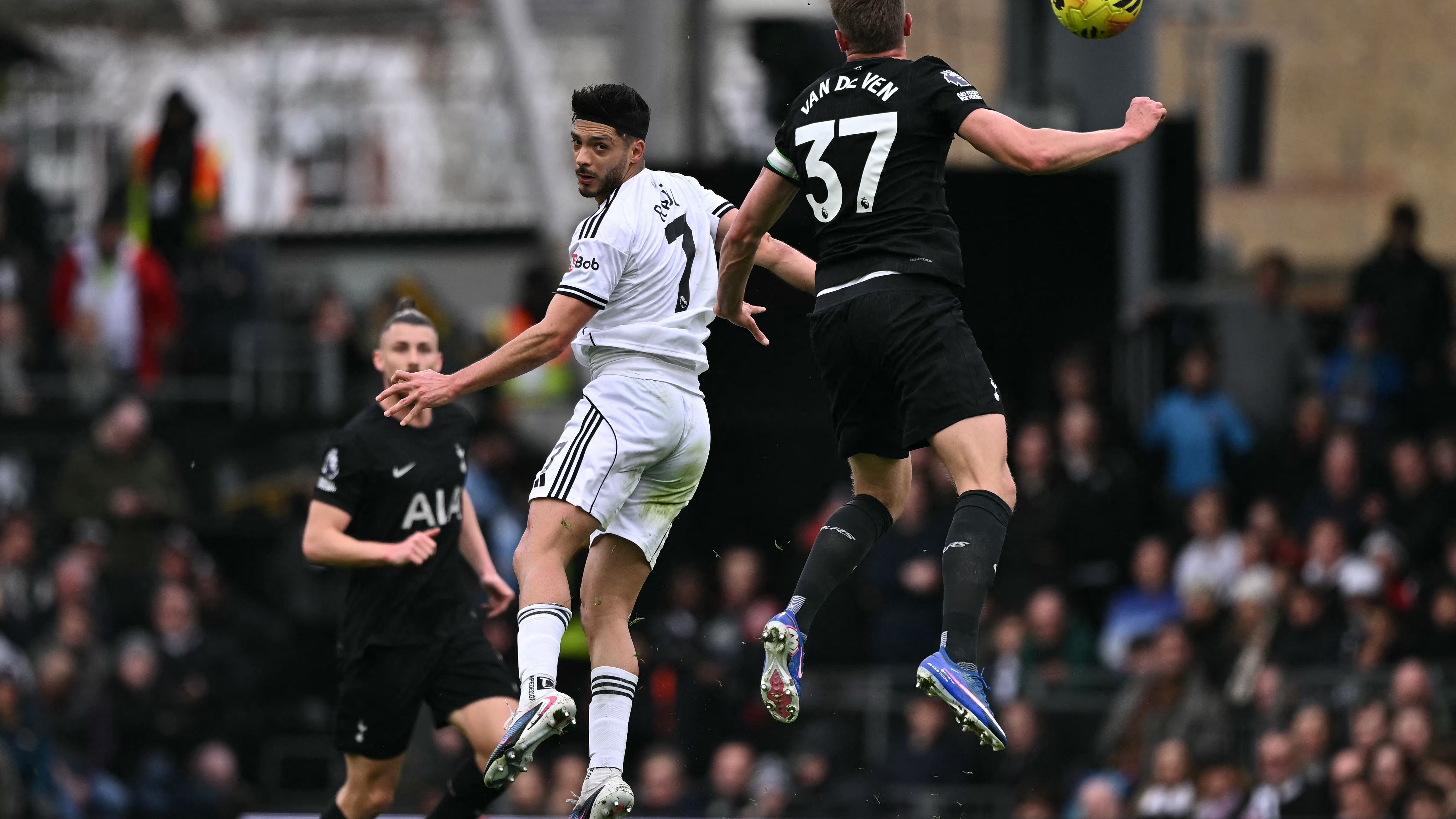 FBL-ENG-PR-FULHAM-TOTTENHAM