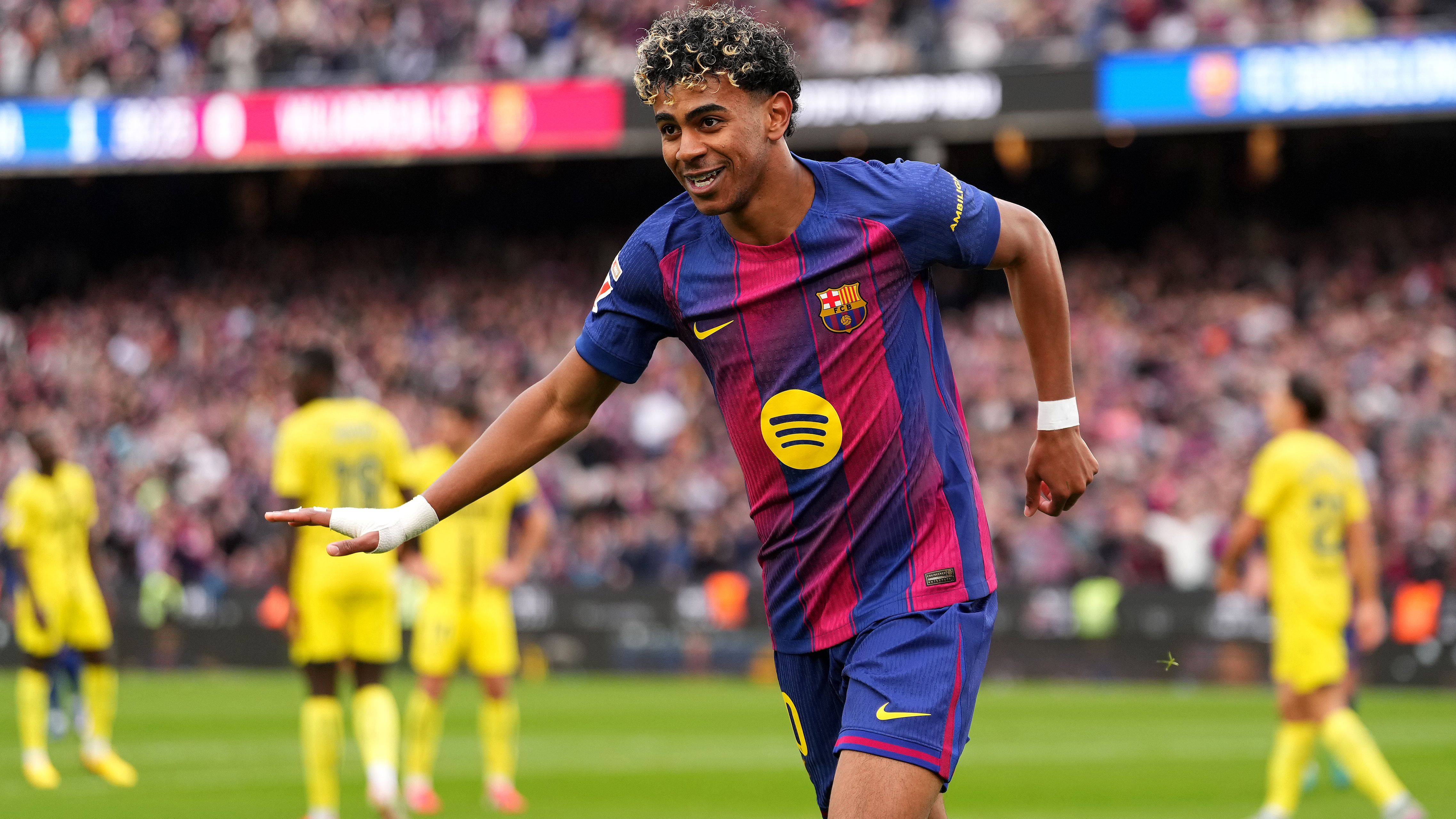 FC Barcelona v Villarreal CF - LaLiga EA Sports