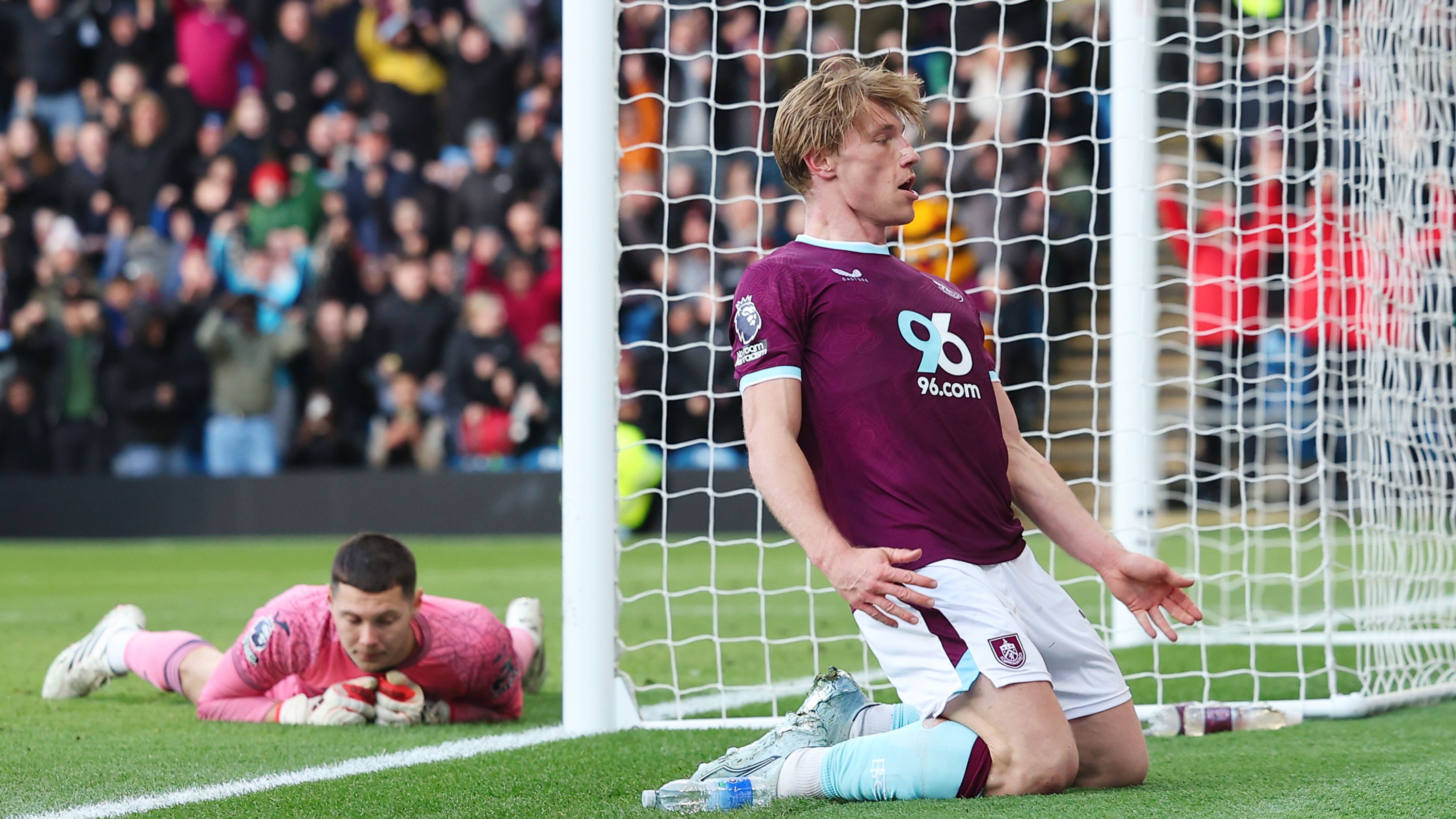 Burnley v Brentford - Premier League