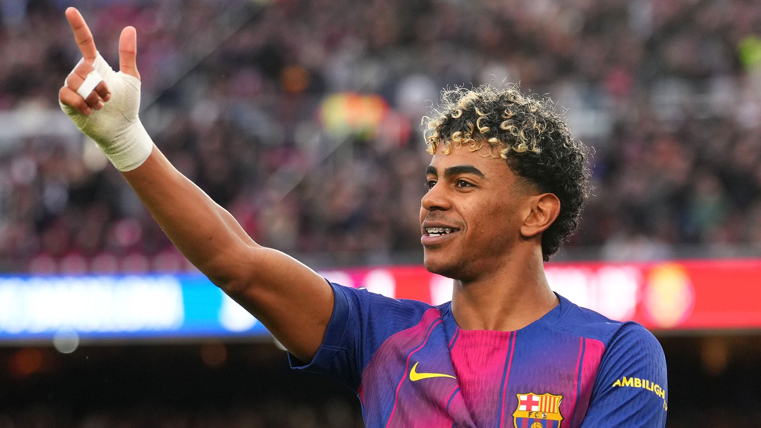 FC Barcelona v Villarreal CF - LaLiga EA Sports