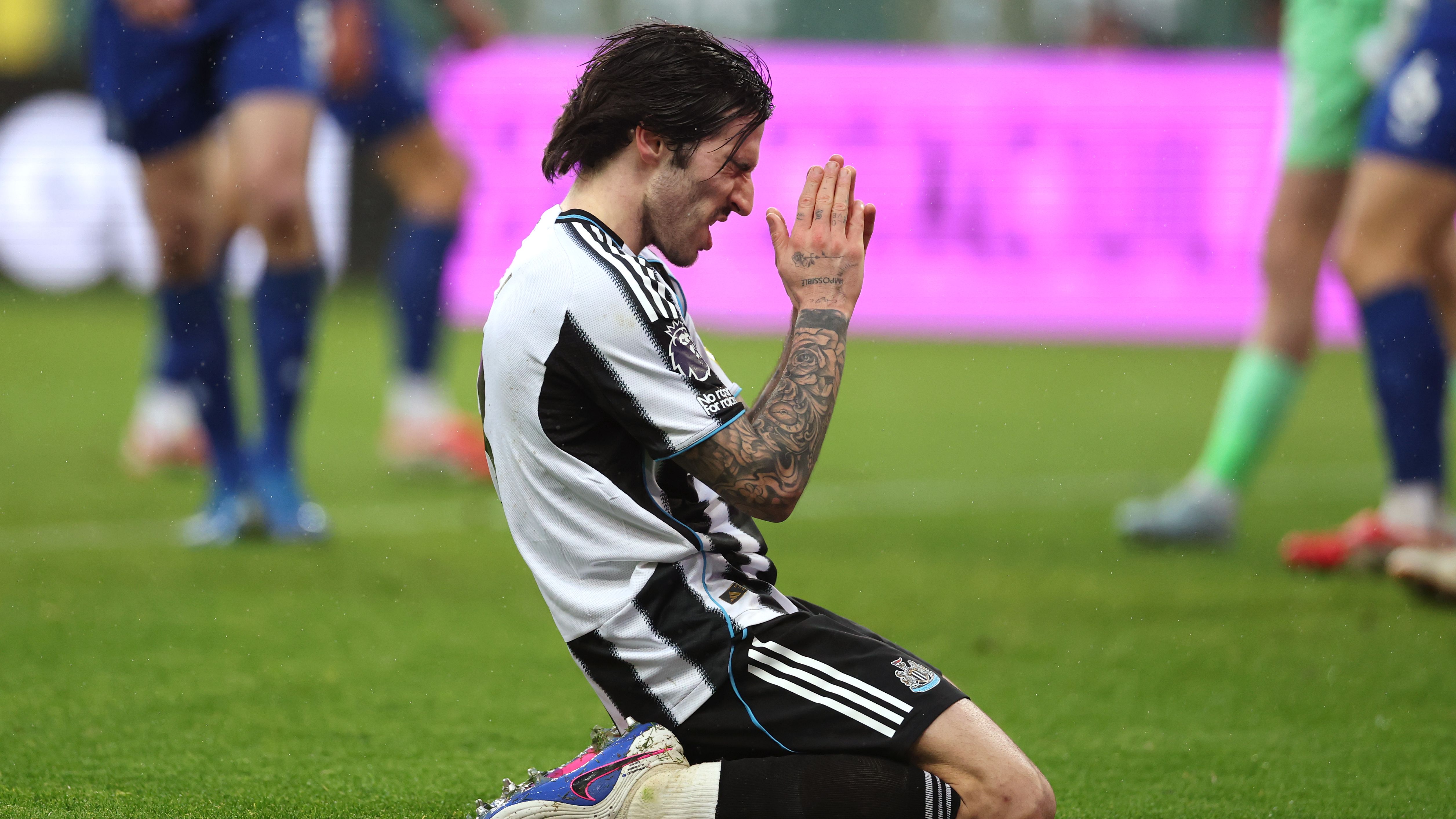 Newcastle United v Everton - Premier League