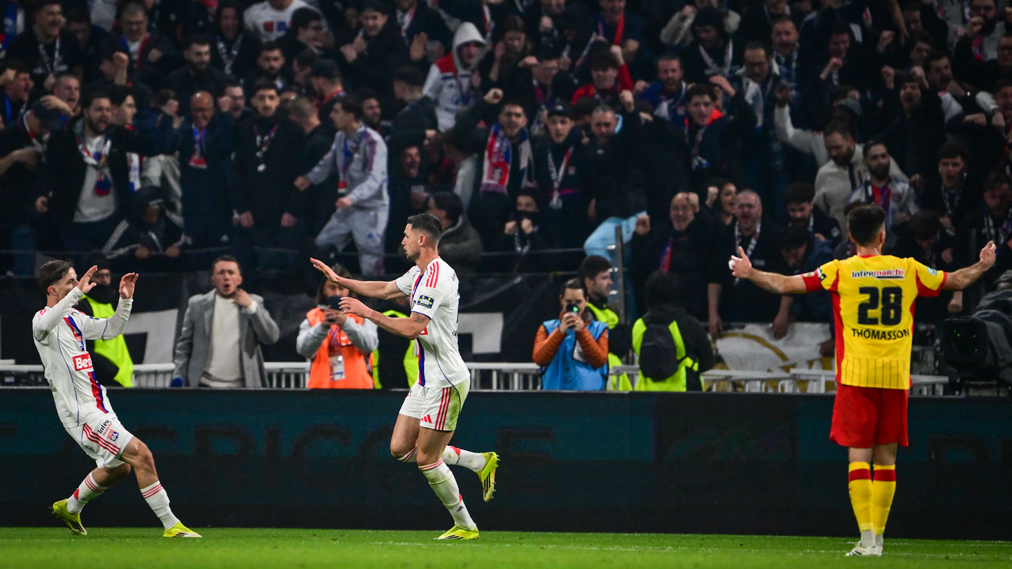 FBL-FRA-CUP-LYON-LENS