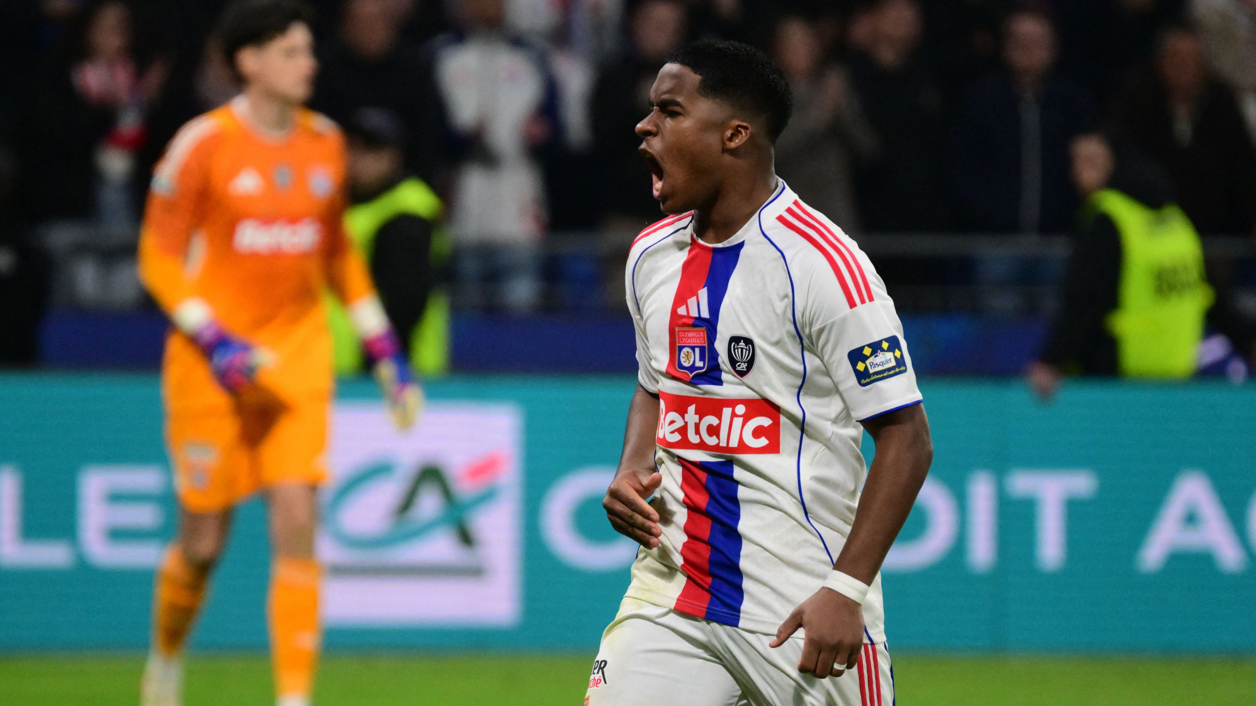FBL-FRA-CUP-LYON-LENS