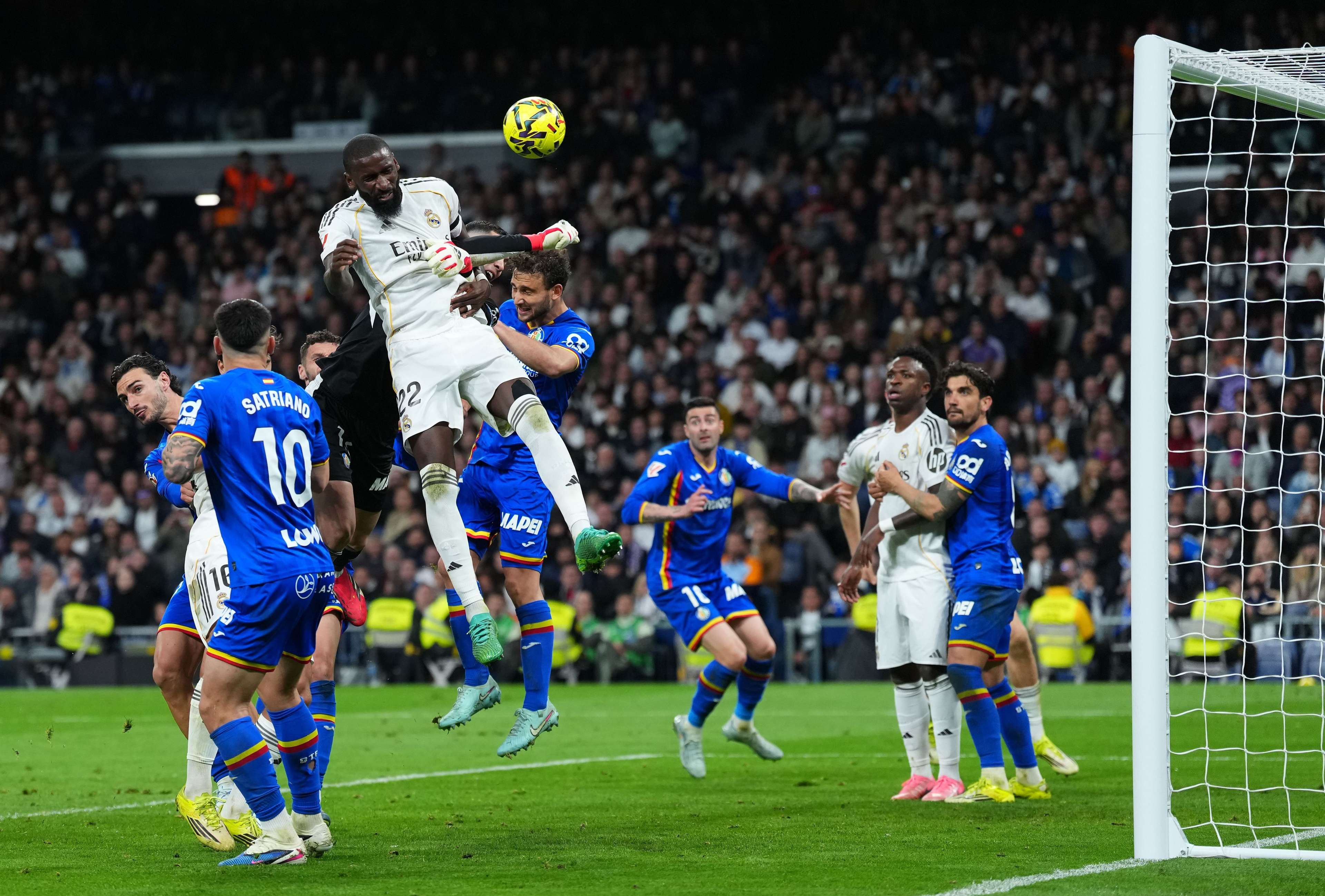 Real Madrid CF v Getafe CF - LaLiga EA Sports