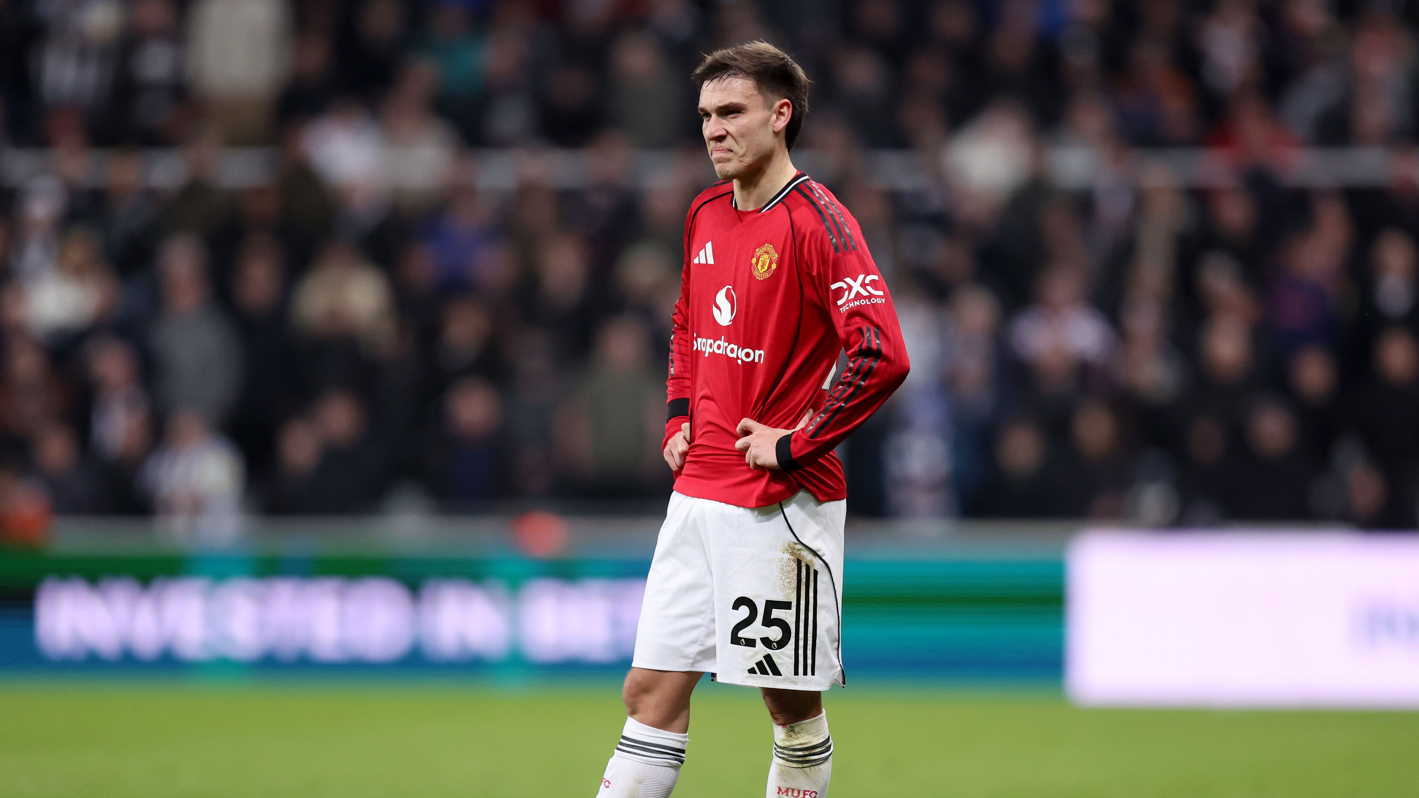 Newcastle United v Manchester United - Premier League