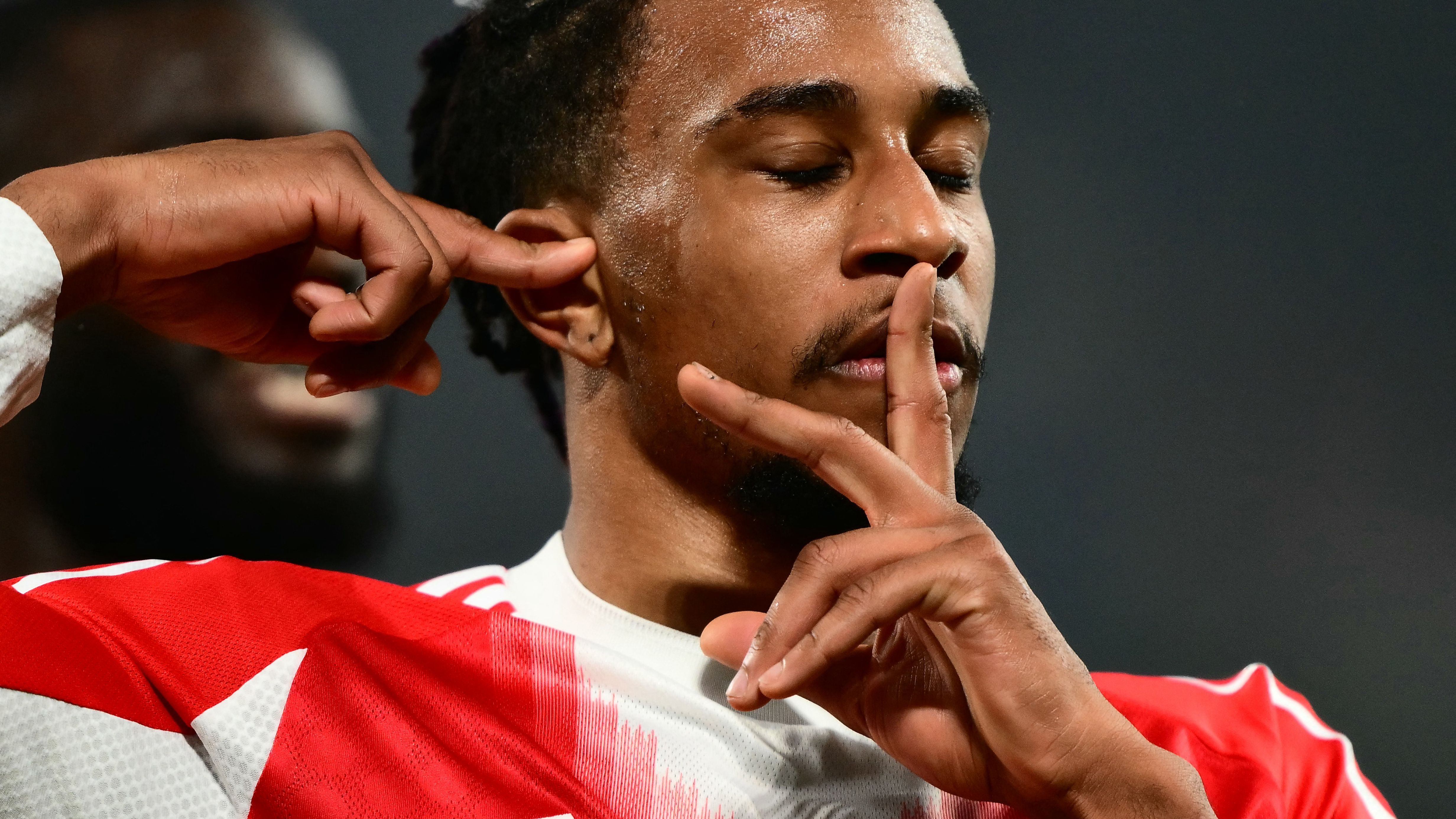 TOPSHOT-FBL-EUR-C1-ATALANTA-BAYERN MUNICH