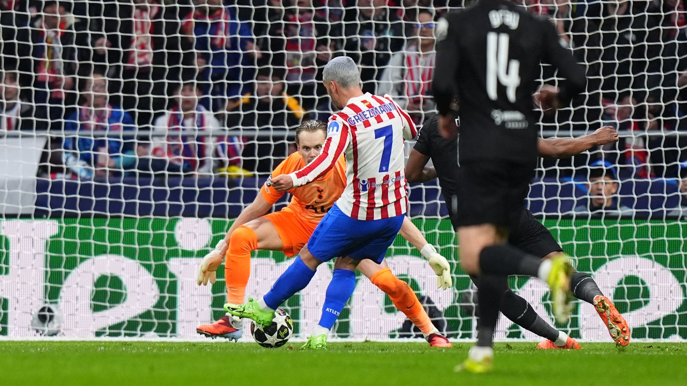 Atletico de Madrid v Tottenham Hotspur FC - UEFA Champions League 2025/26 Round of 16 First Leg