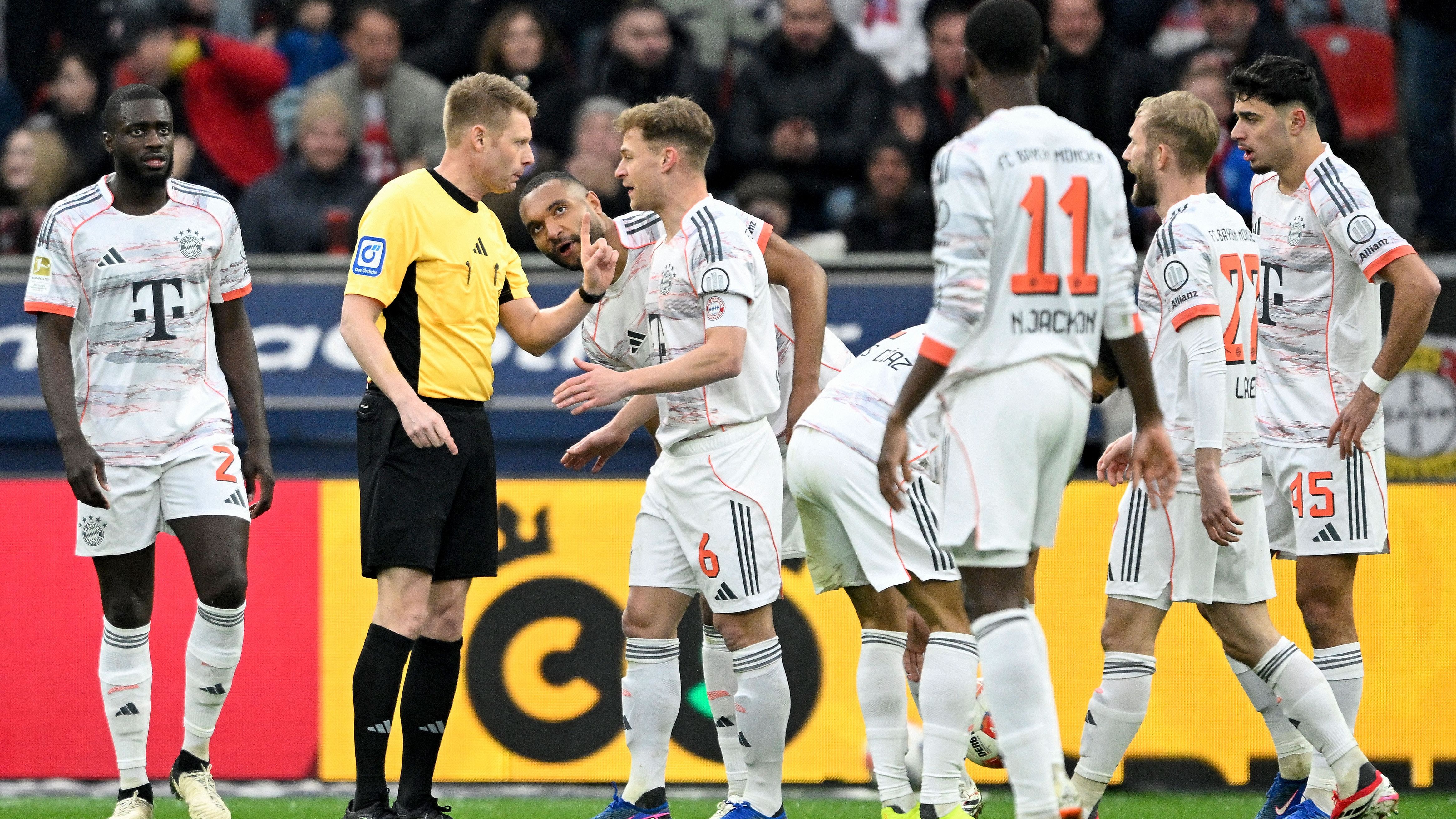 FBL-GER-BUNDESLIGA-LEVERKUSEN-BAYERN MUNICH