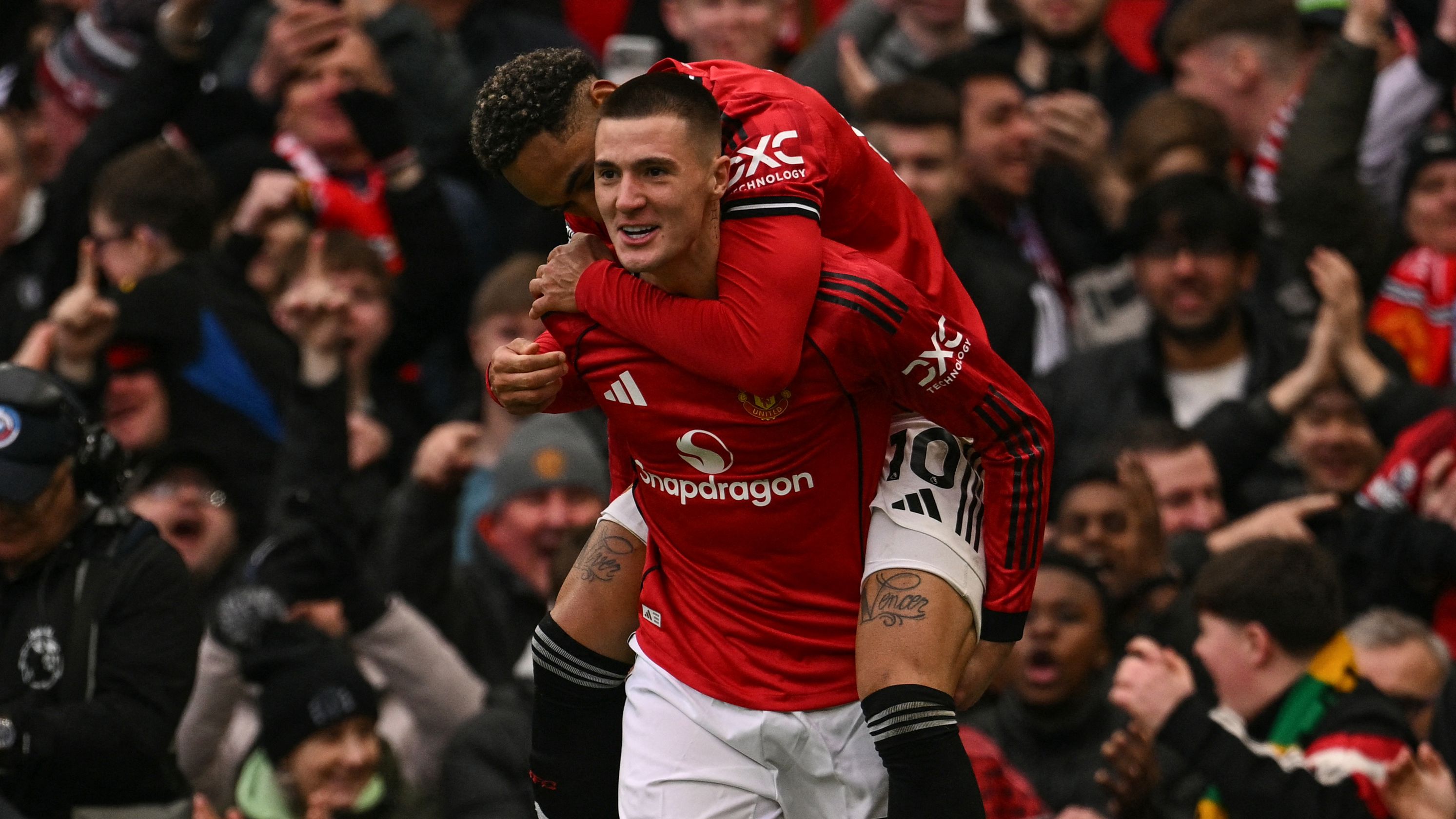FBL-ENG-PR-MAN UTD-ASTON VILLA