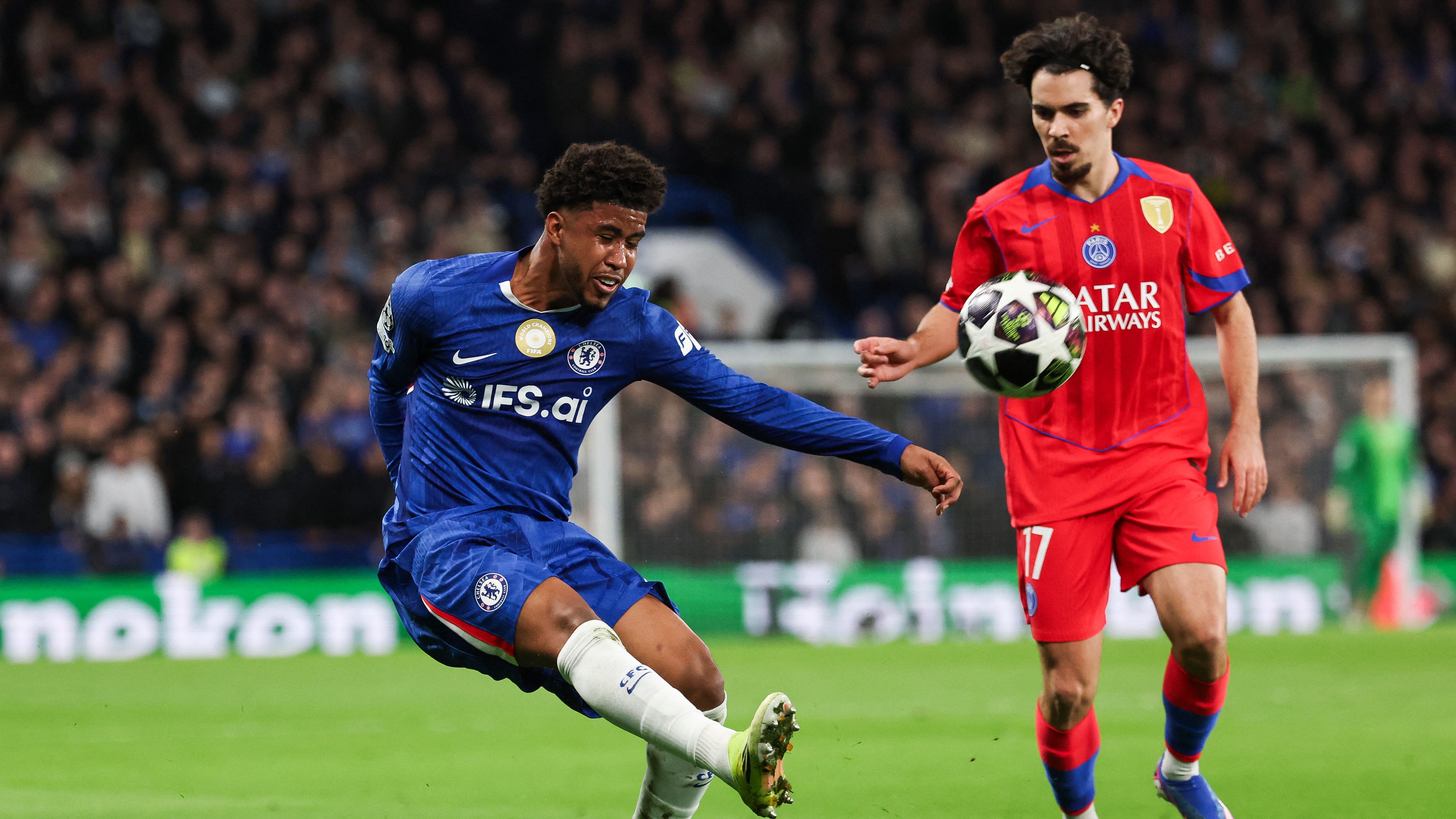 FBL-EUR-C1-CHELSEA-PSG