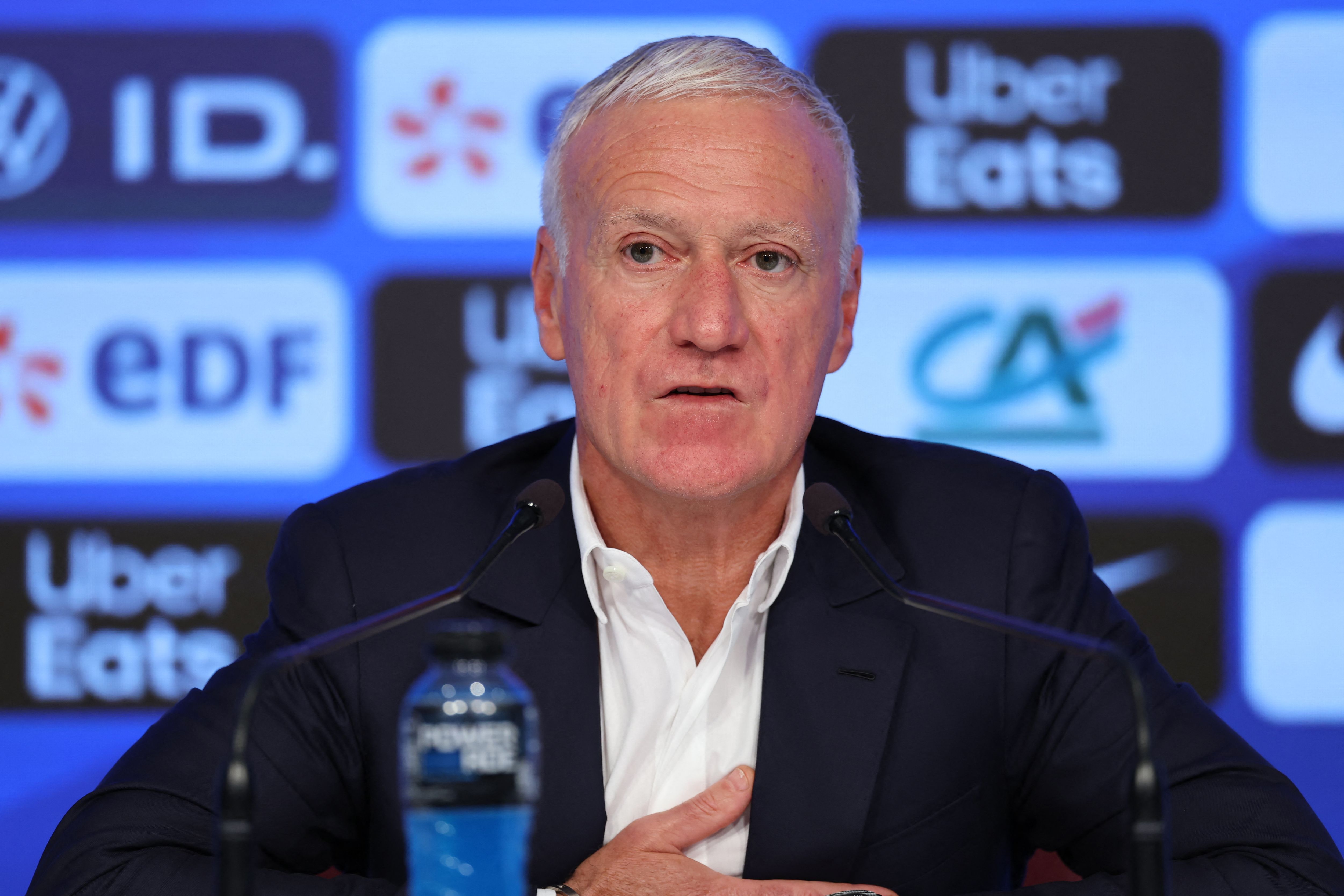 Didier Deschamps durante un partido