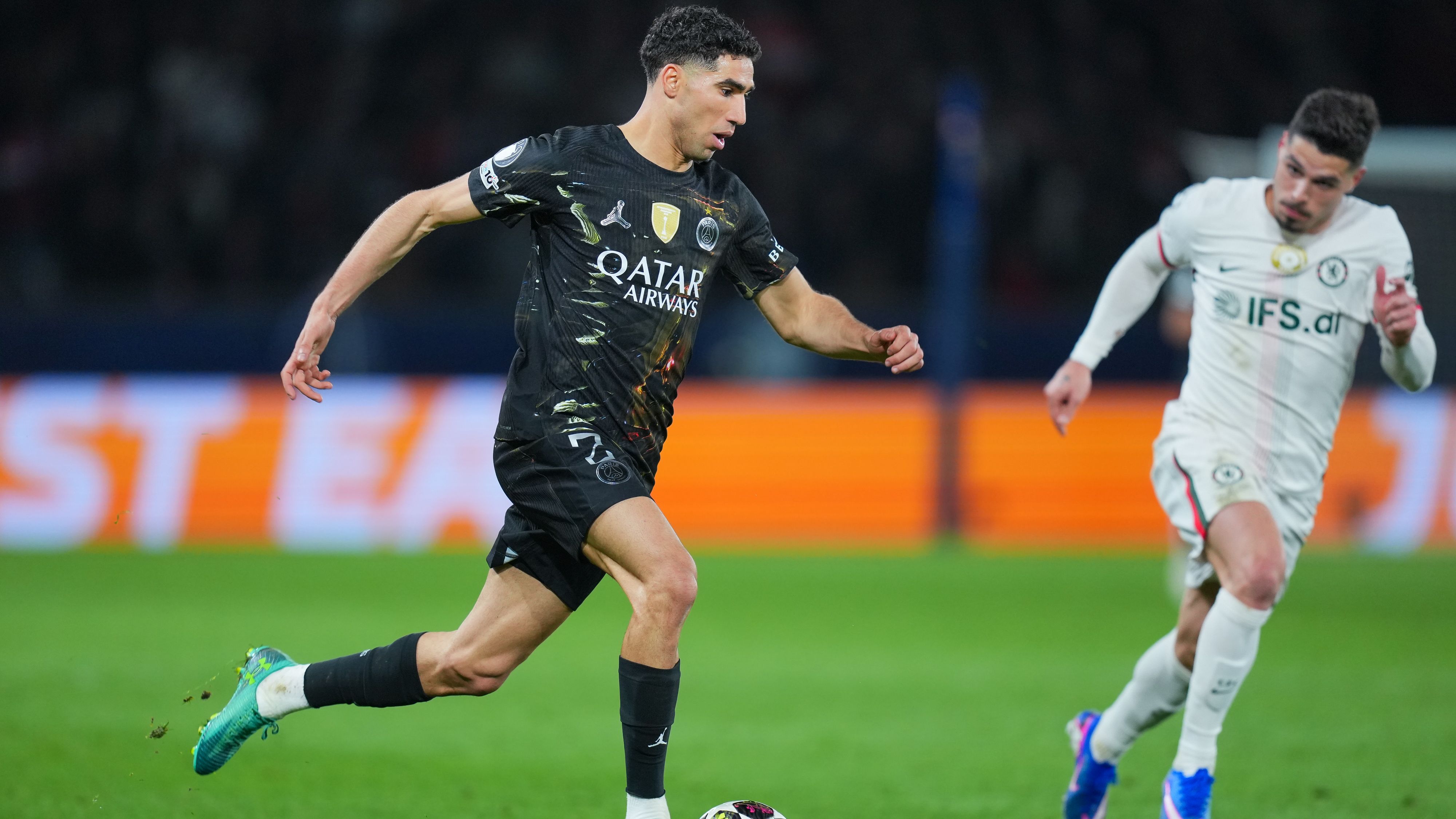 Paris Saint-Germain FC v Chelsea FC - UEFA Champions League 2025/26 Round of 16 First Leg