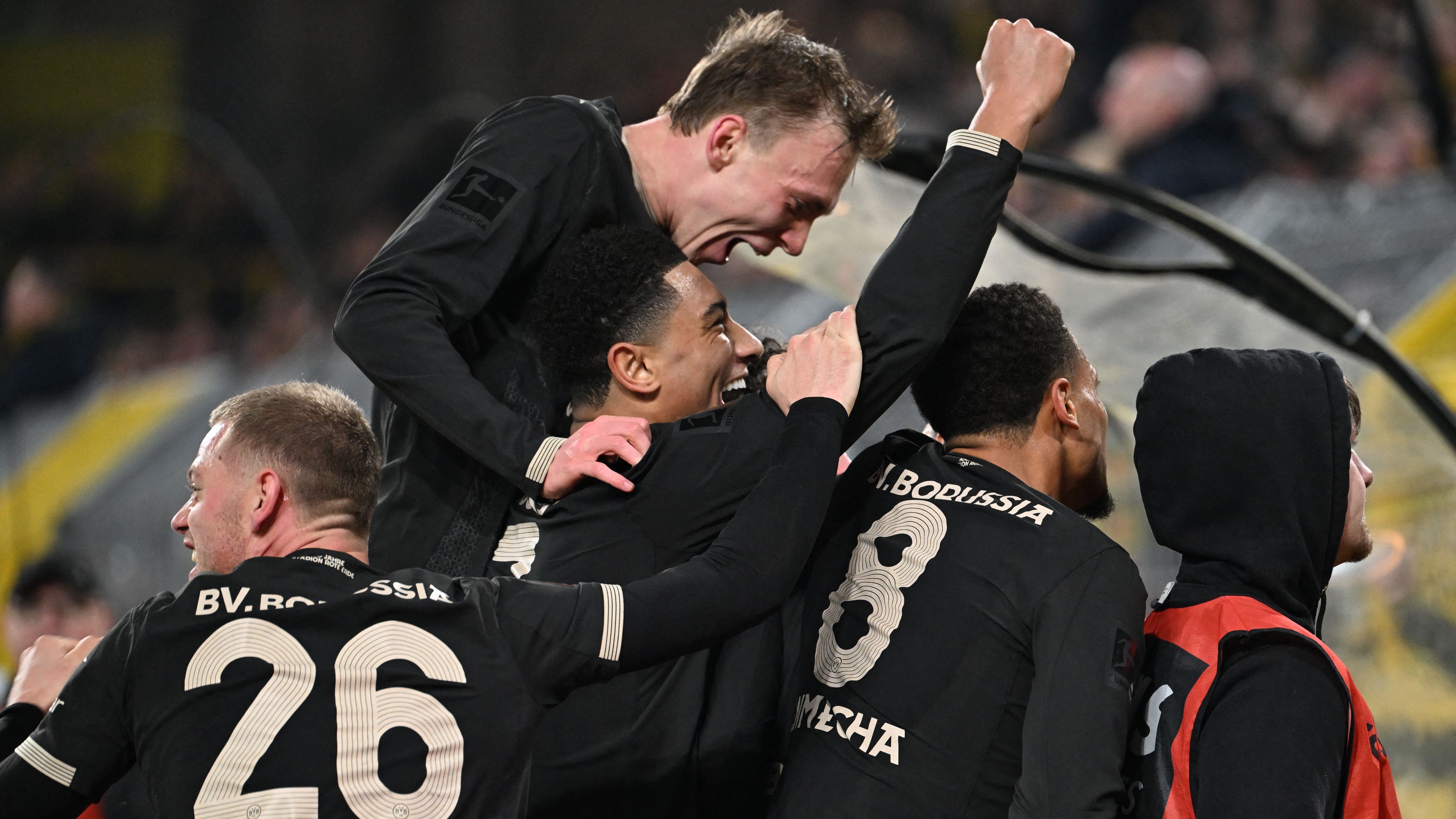 FBL-GER-BUNDESLIGA-DORTMUND-HAMBURG